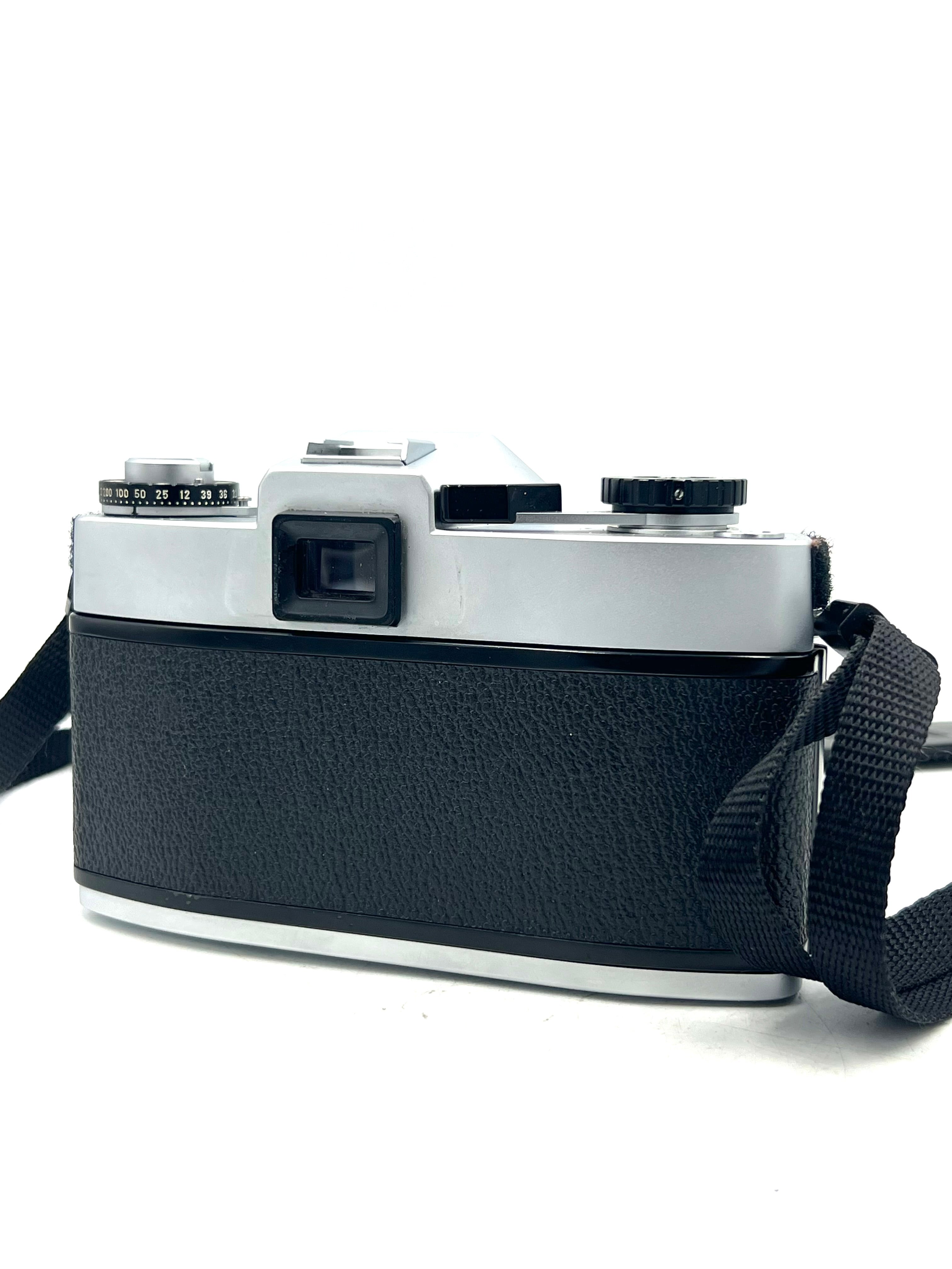 USED Leicaflex SL 35mm Film SLR W/ 50mm F2 Summicron Lens