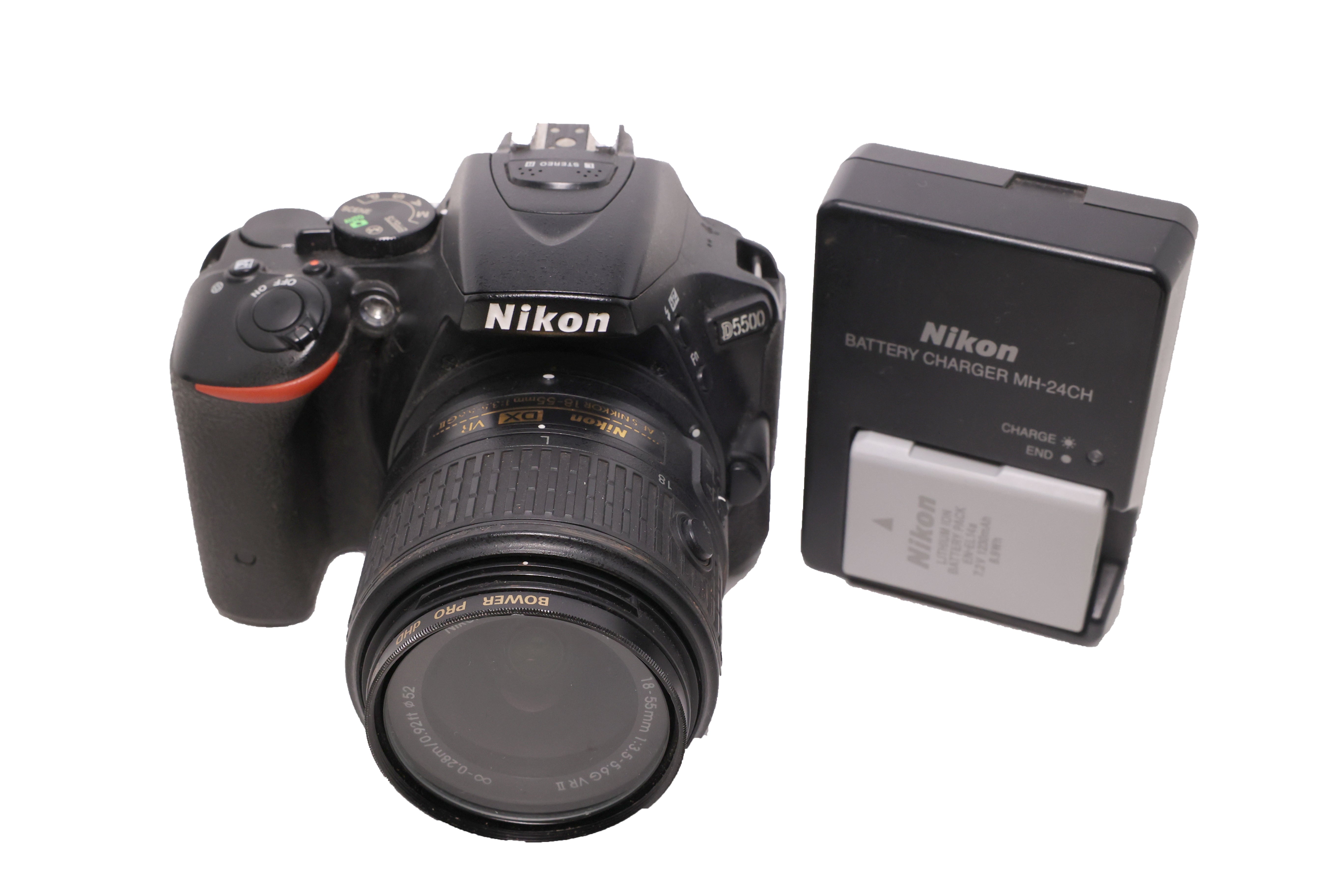 USED Nikon D5500 DSLR w/ 18-55 Kit Black