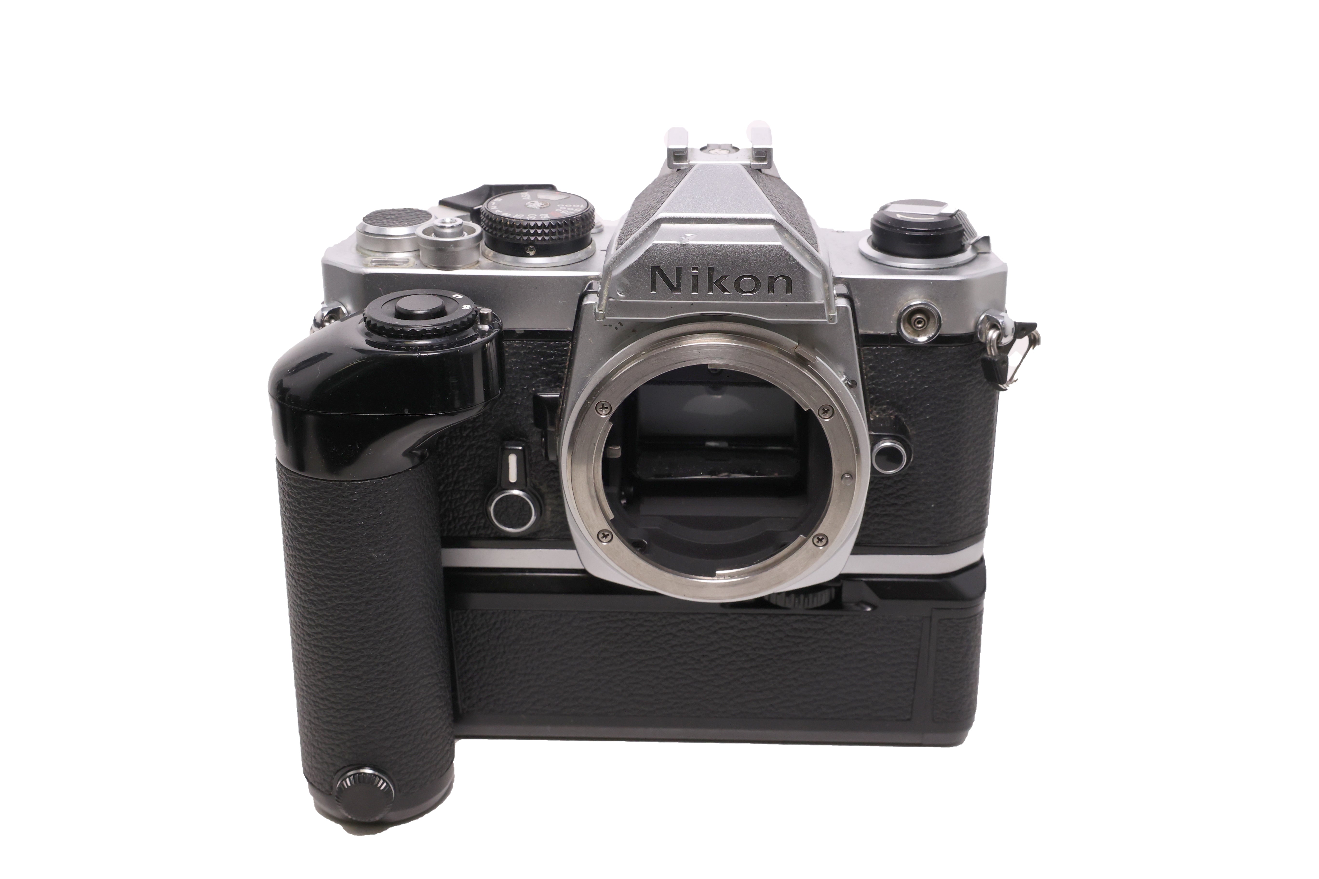 USED Nikon FM w/ md-12