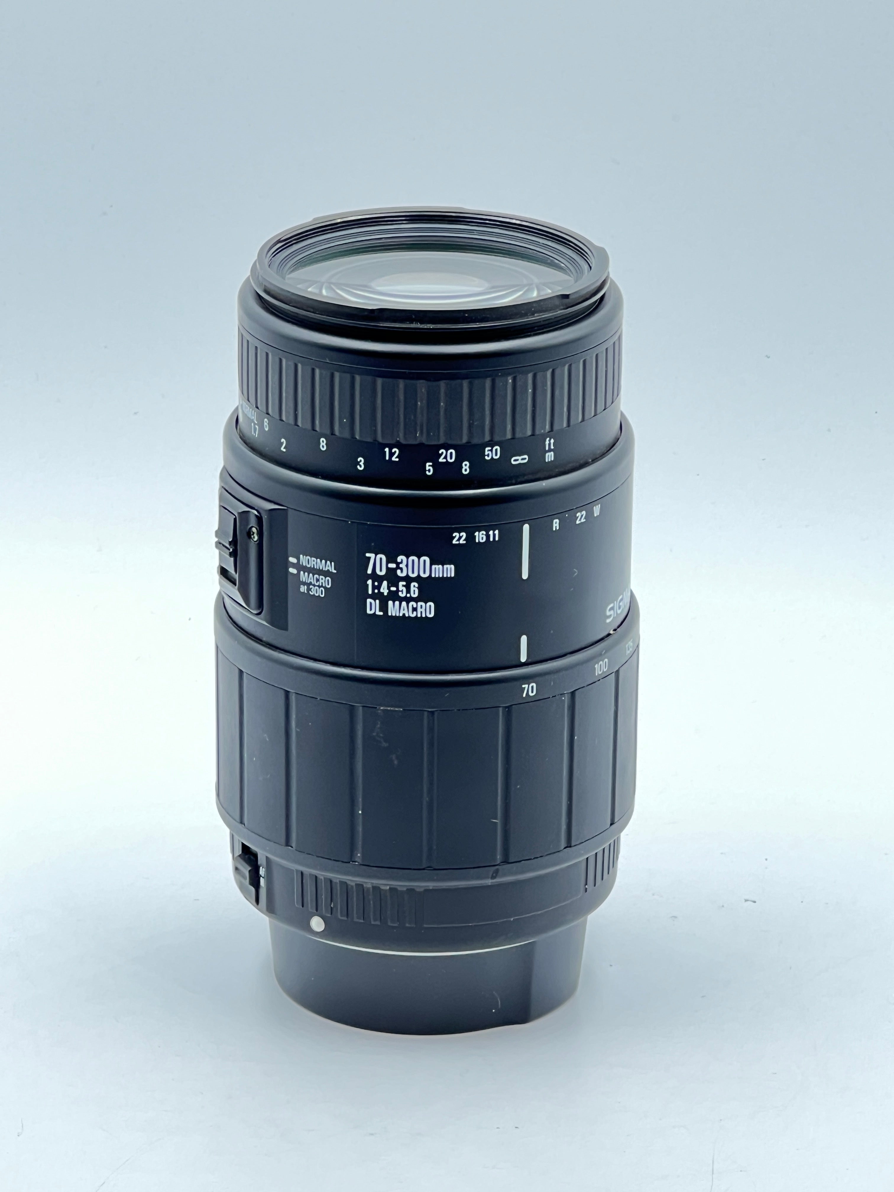 SIGMA 70-300mm F4-5.6 DL MACRO ミノルタAマウント