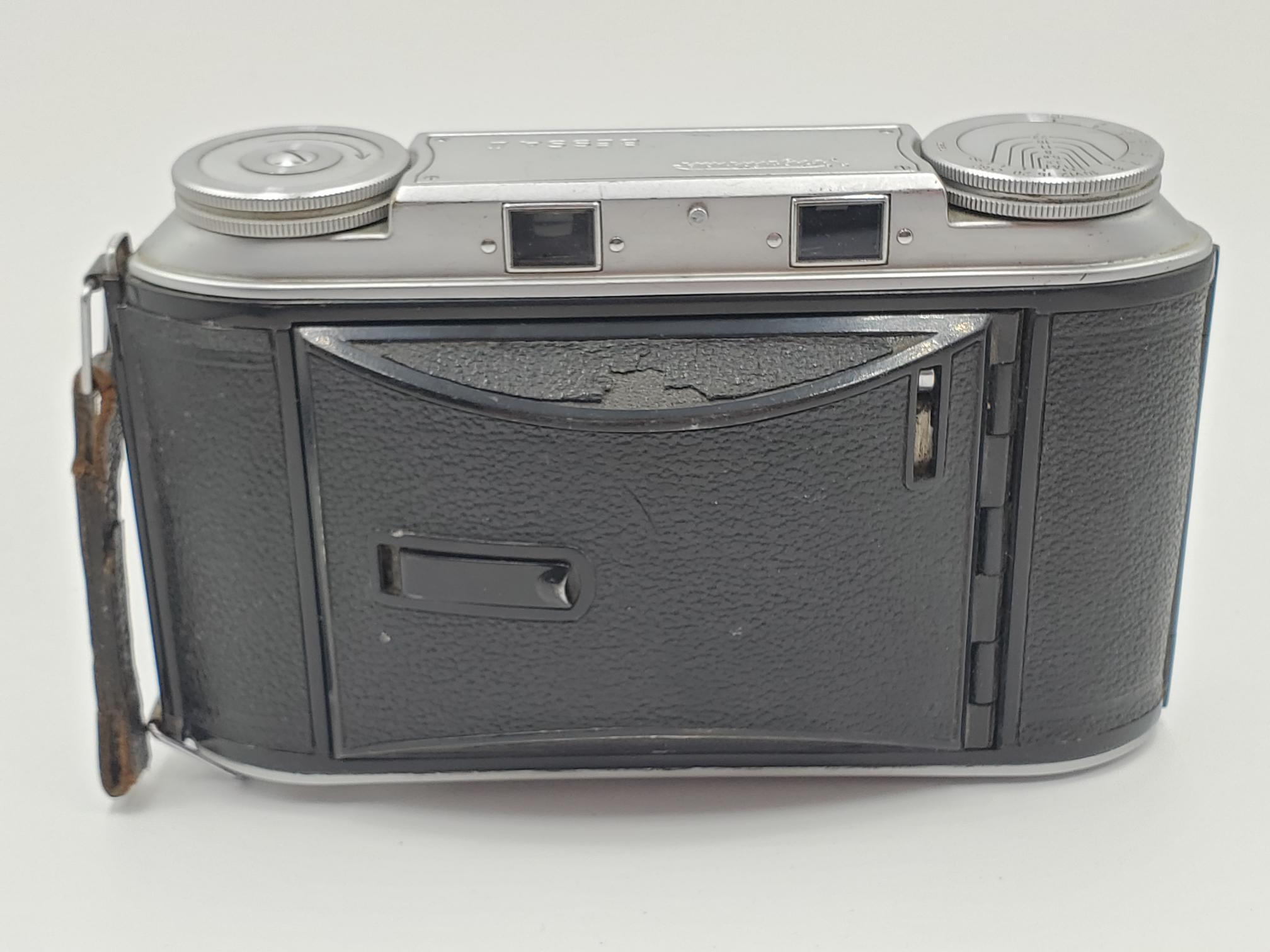 USED Voigtlander Bessa II (6x9) 105mm f3.5 Color-Heliar USED Voigtlander Bessa II (6x9) 105mm f3.5 Color-Heliar