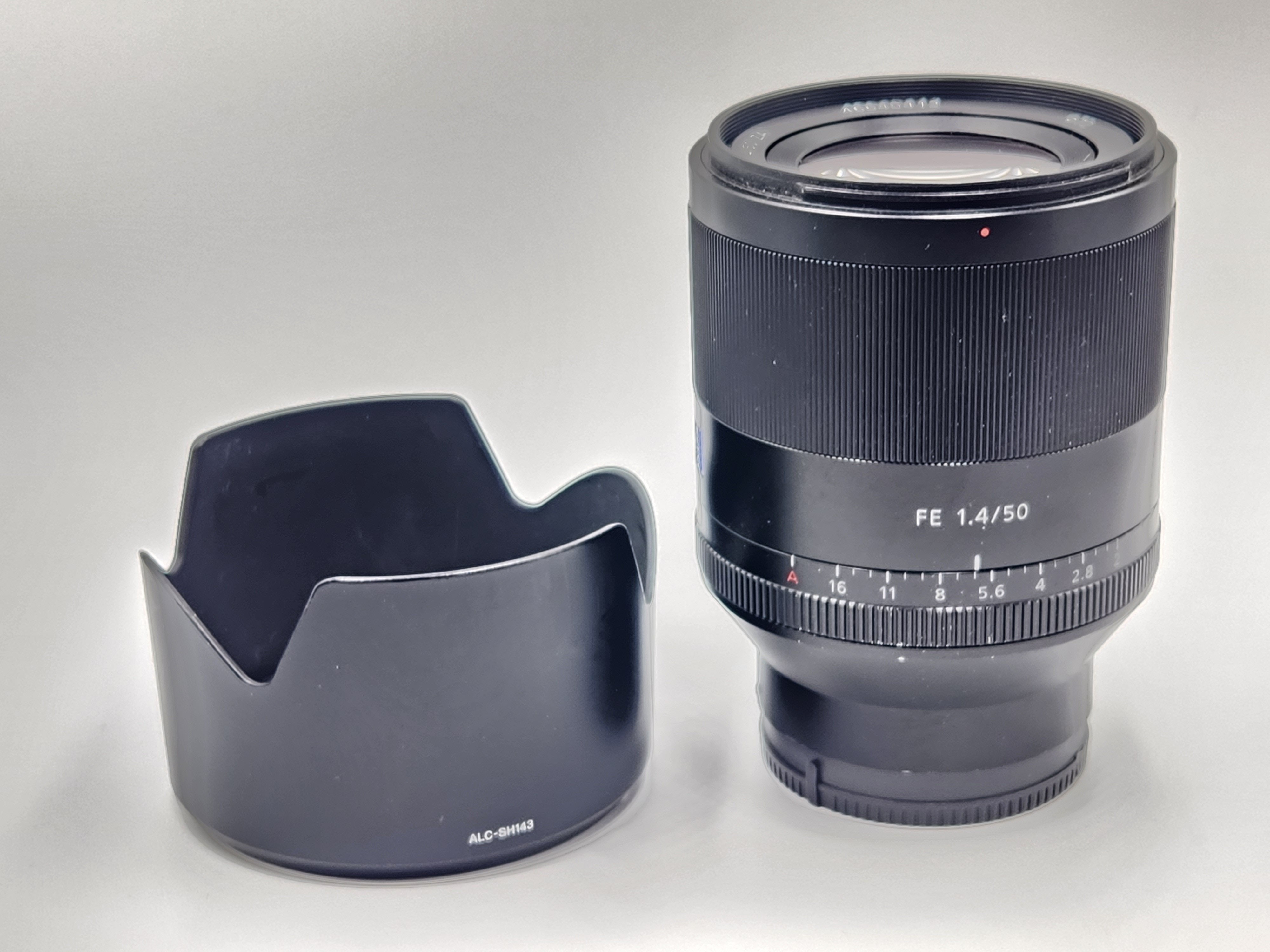 Used Sony 50mm F1.4 Planar T* FE Lens