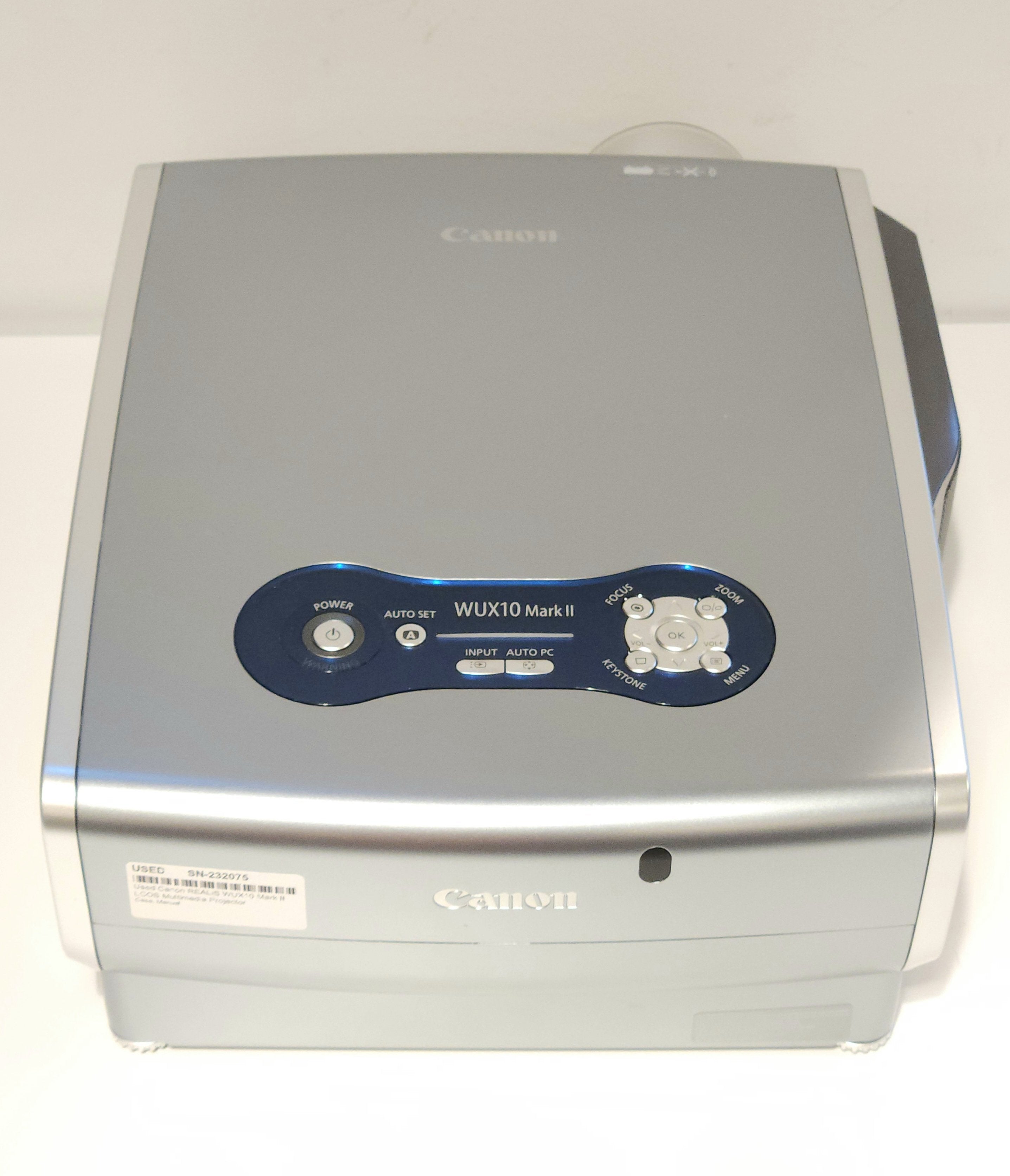 Used Canon REALiS WUX10 Mark II LCOS Multimedia Projector