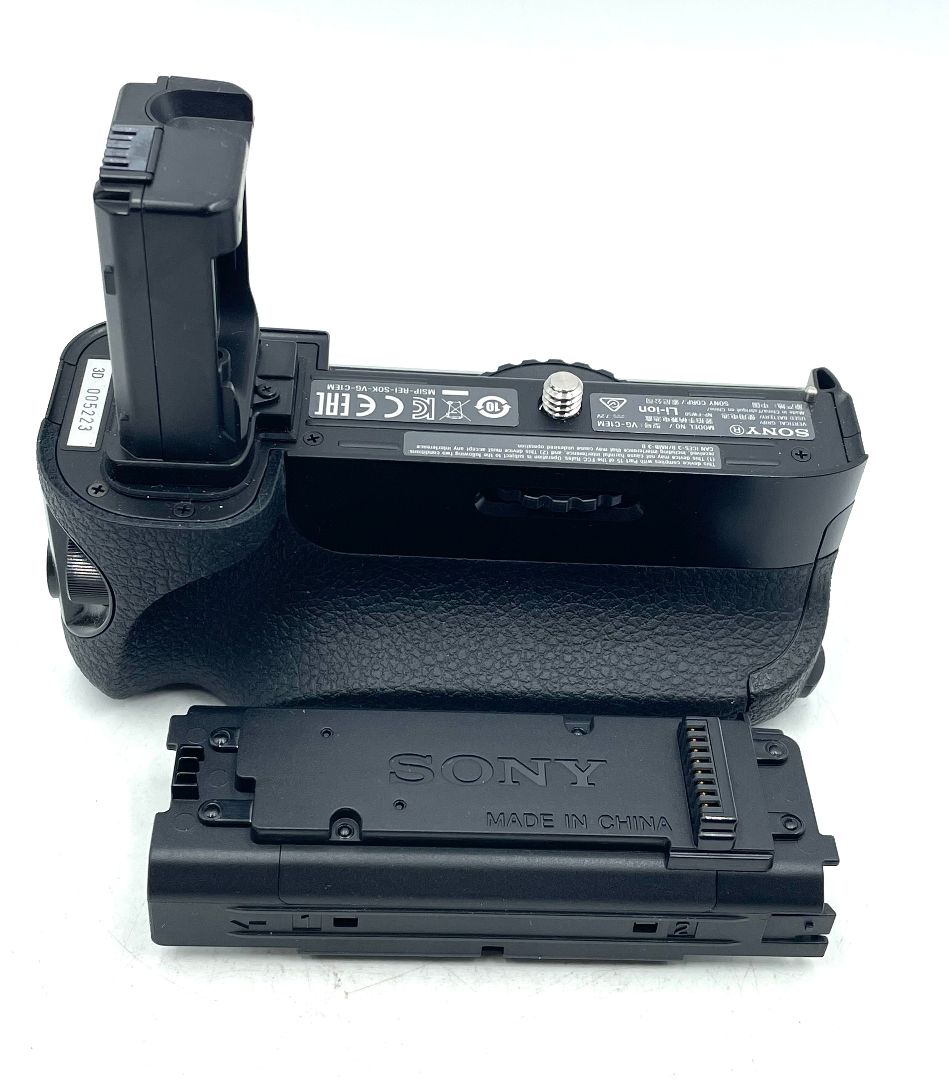 USED Sony VG-C1EM Grip for Alpha a7 or a7R Digital Camera (Black)