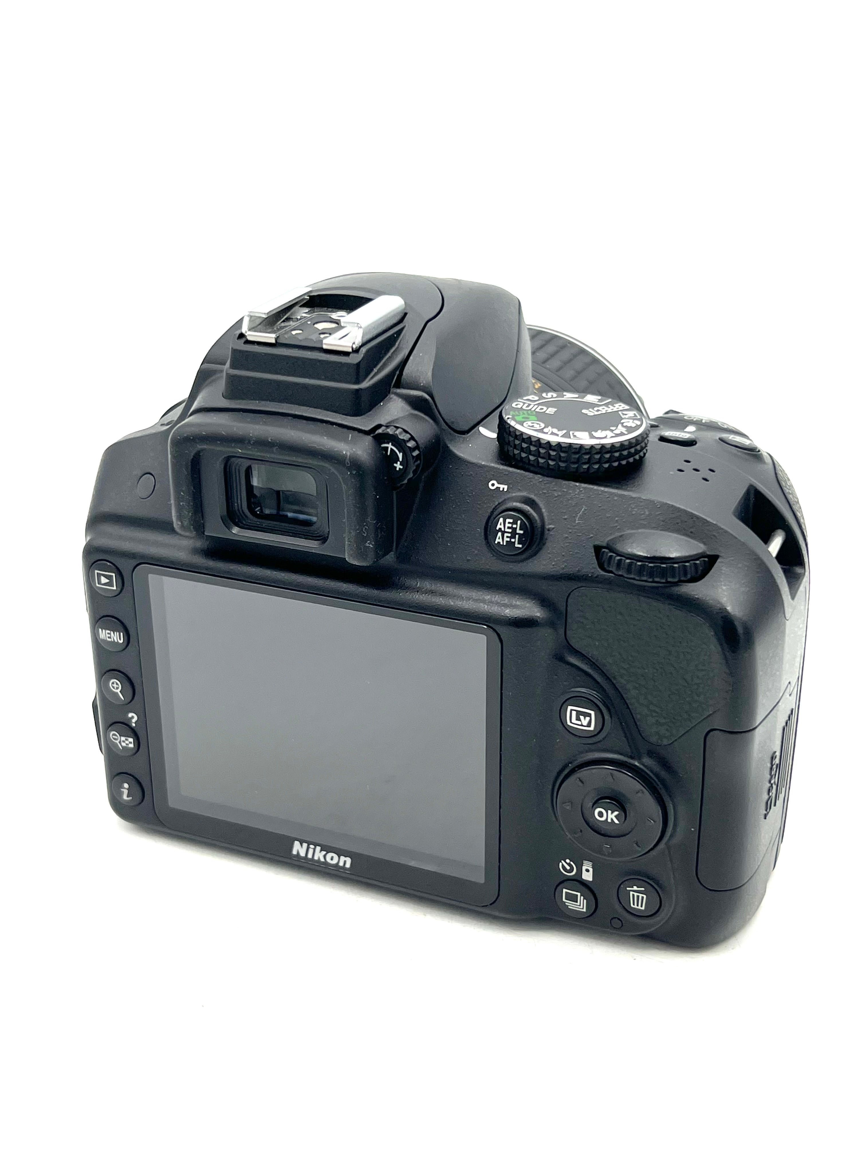 Used Nikon D3300 DLSR Camera w/ 18-55mm VR II Lens Kit (Black)