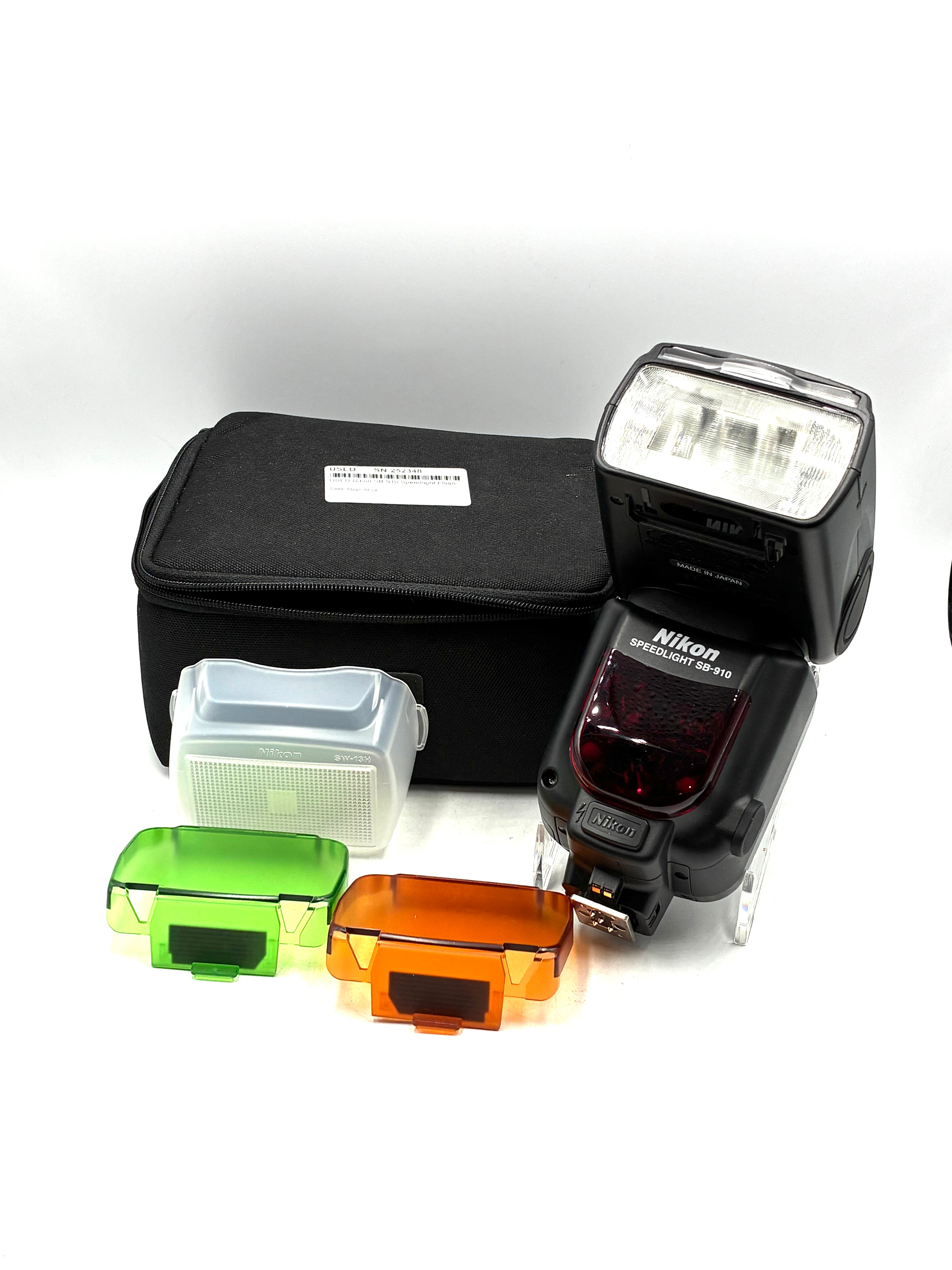 USED Nikon SB-910 Speedlight Flash