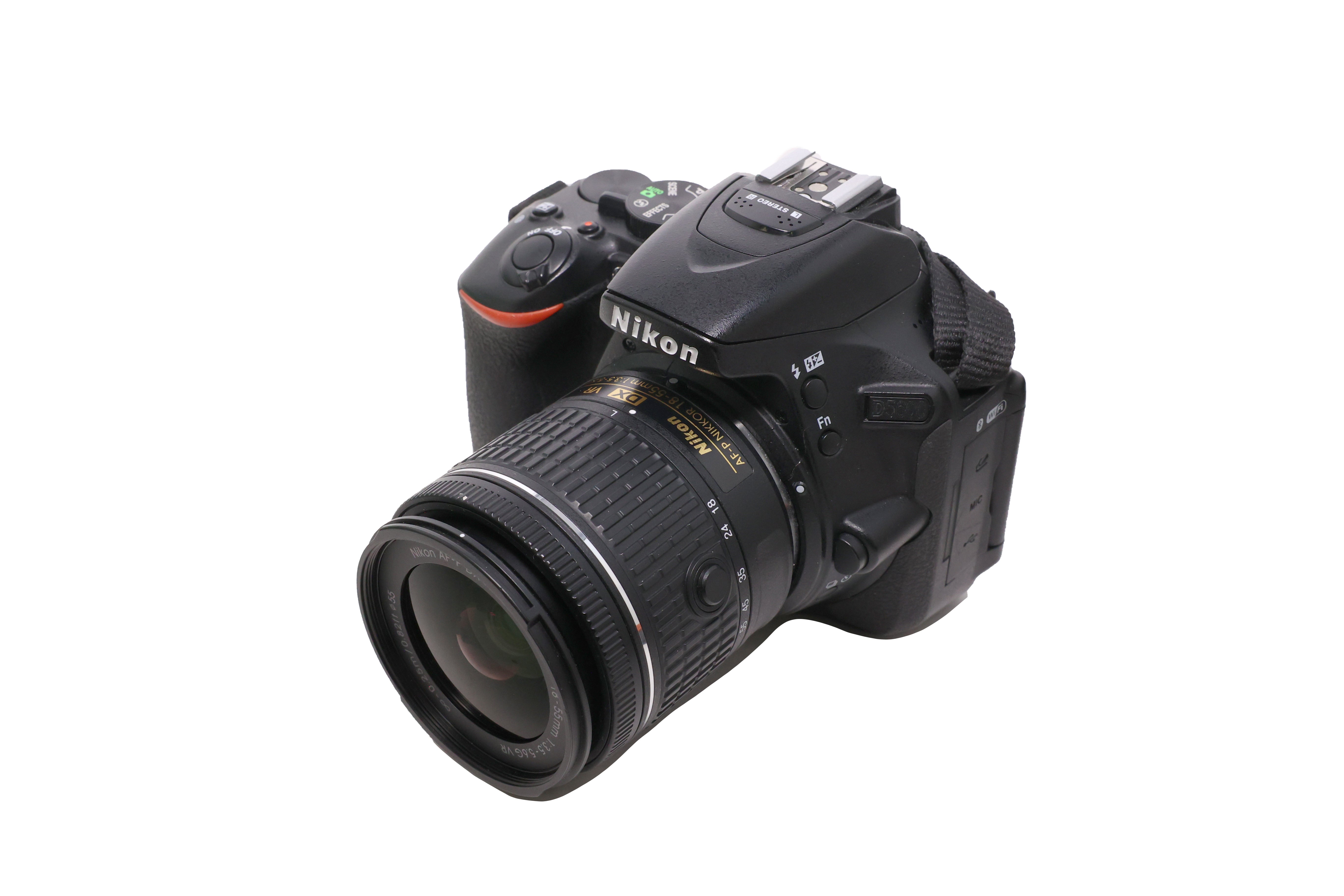 USED Nikon D5600 DSLR Camera with 18-55 Af-P vr