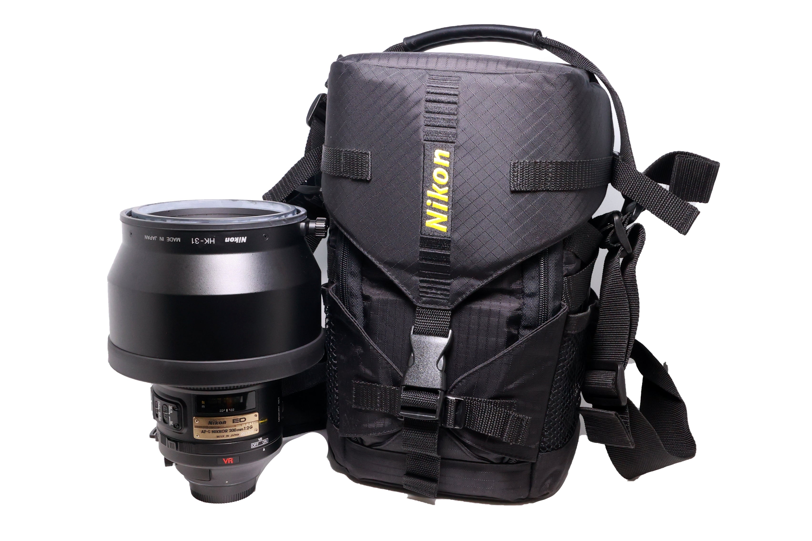 USED Nikon 200mm f2 with CL-L1 hard case