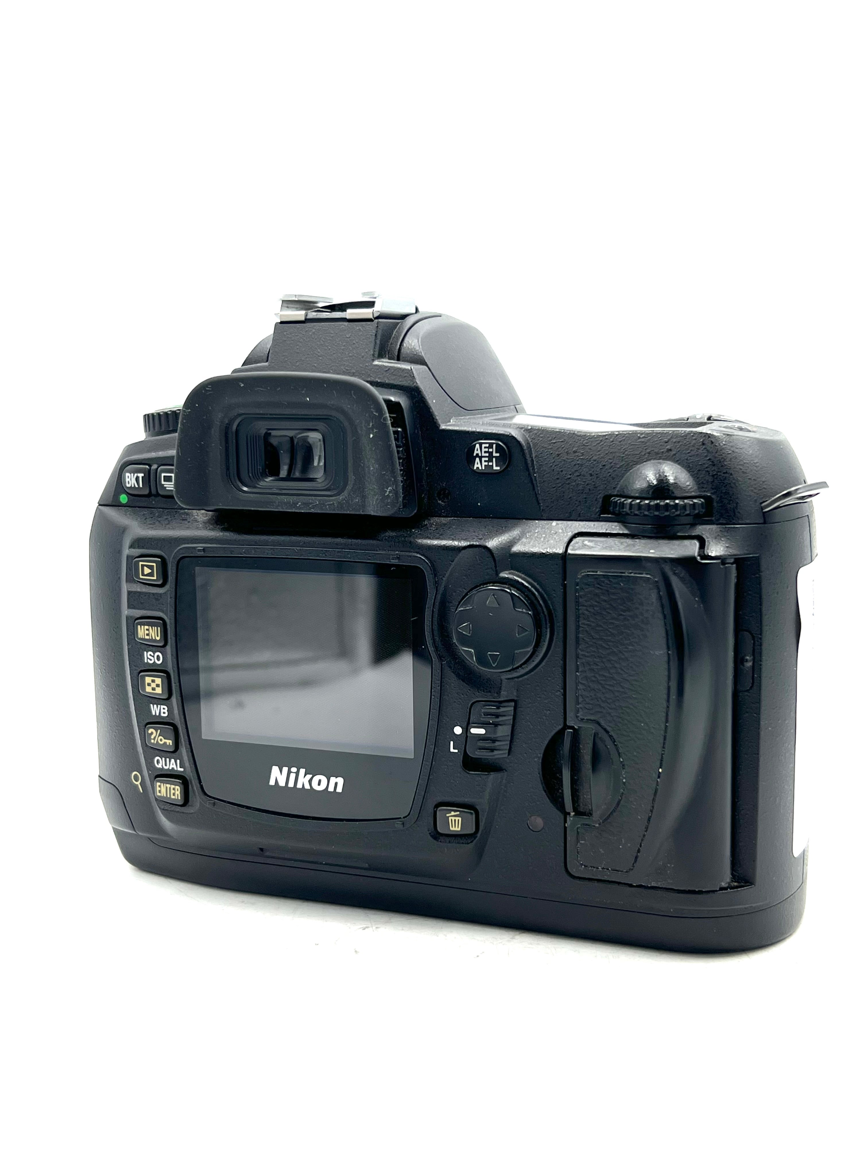 USED Nikon D70s with MC-DC1