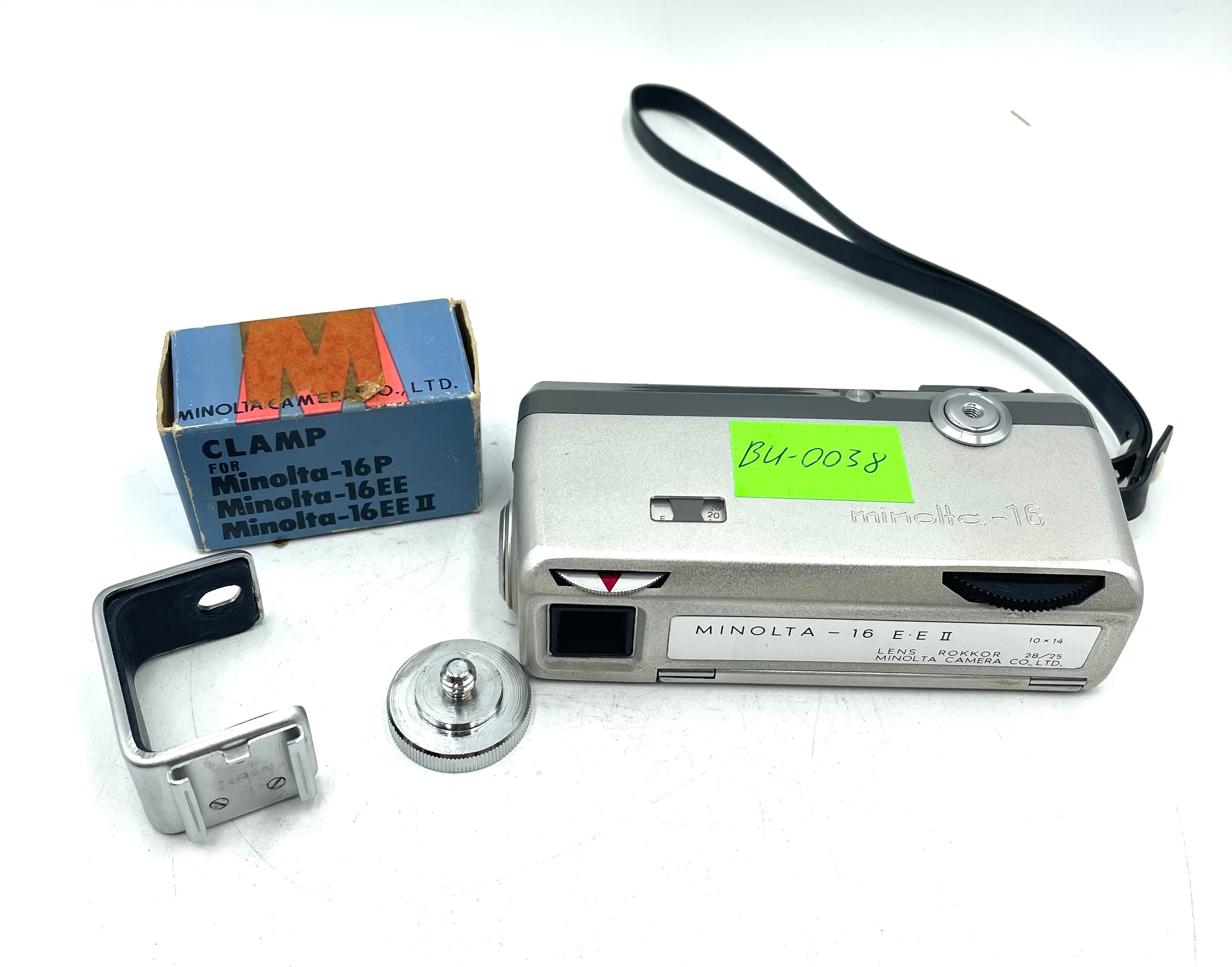 Minolta-16 E.E II Spy Camera w/ Clamp (0038)