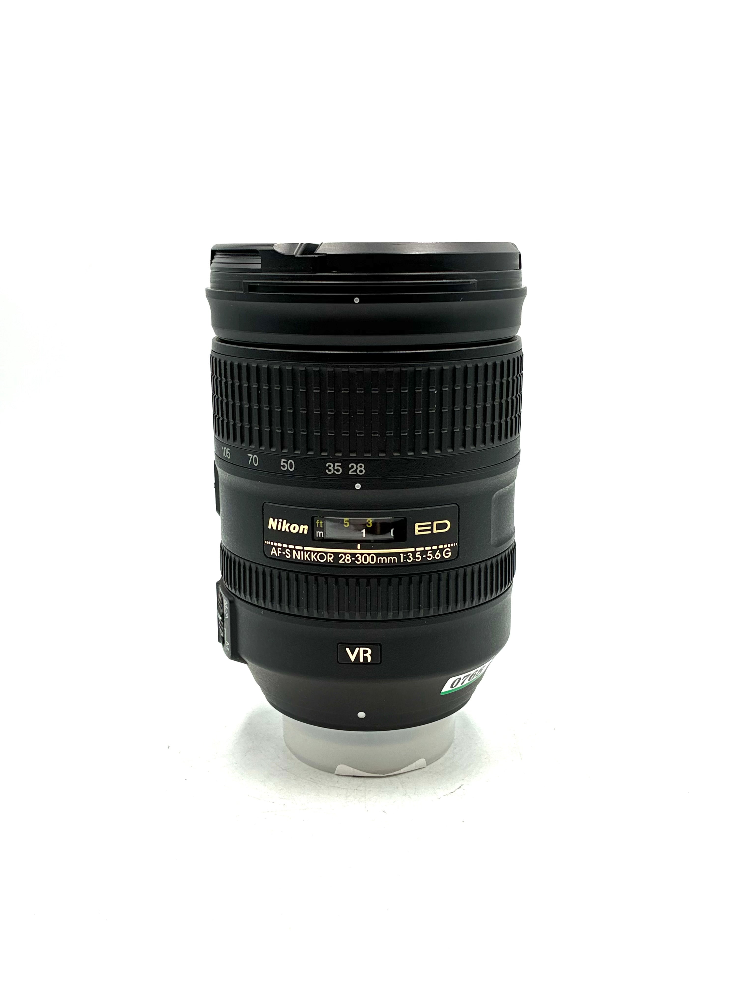 USED Nikon 28-300mm F3.5-5.6 G VR AF-S Lens