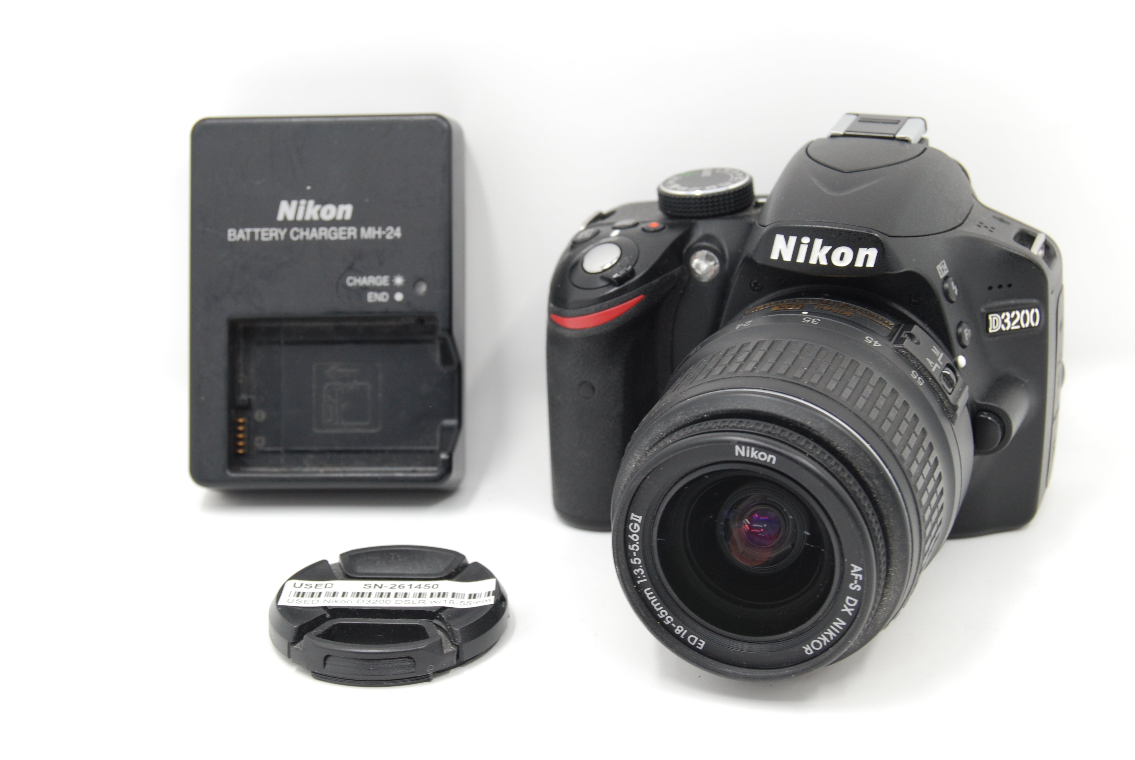 USED Nikon D3200 DSLR w/18-55mm Kit