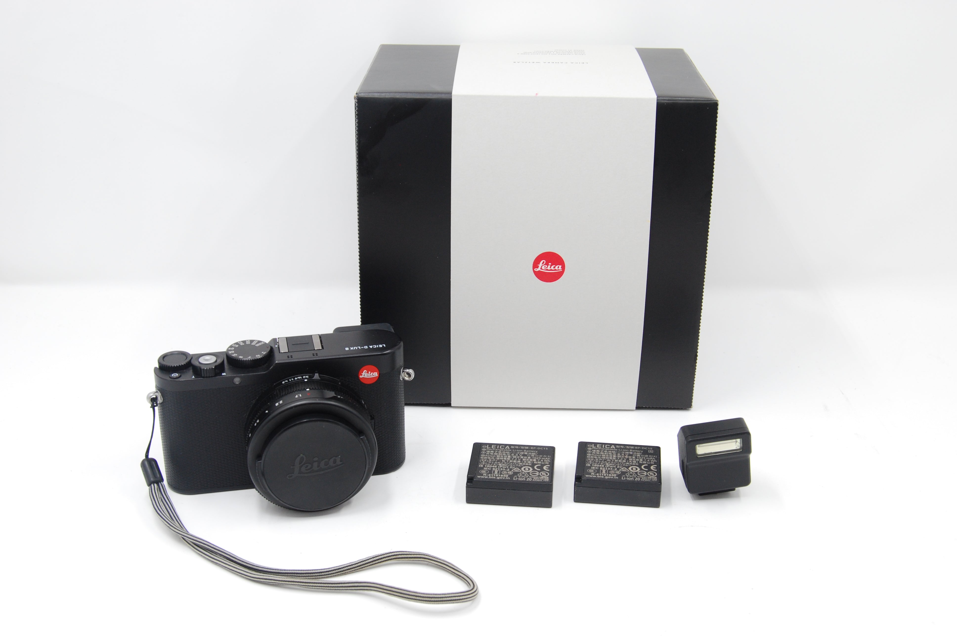 Used Leica D-Lux 8 Digital Camera