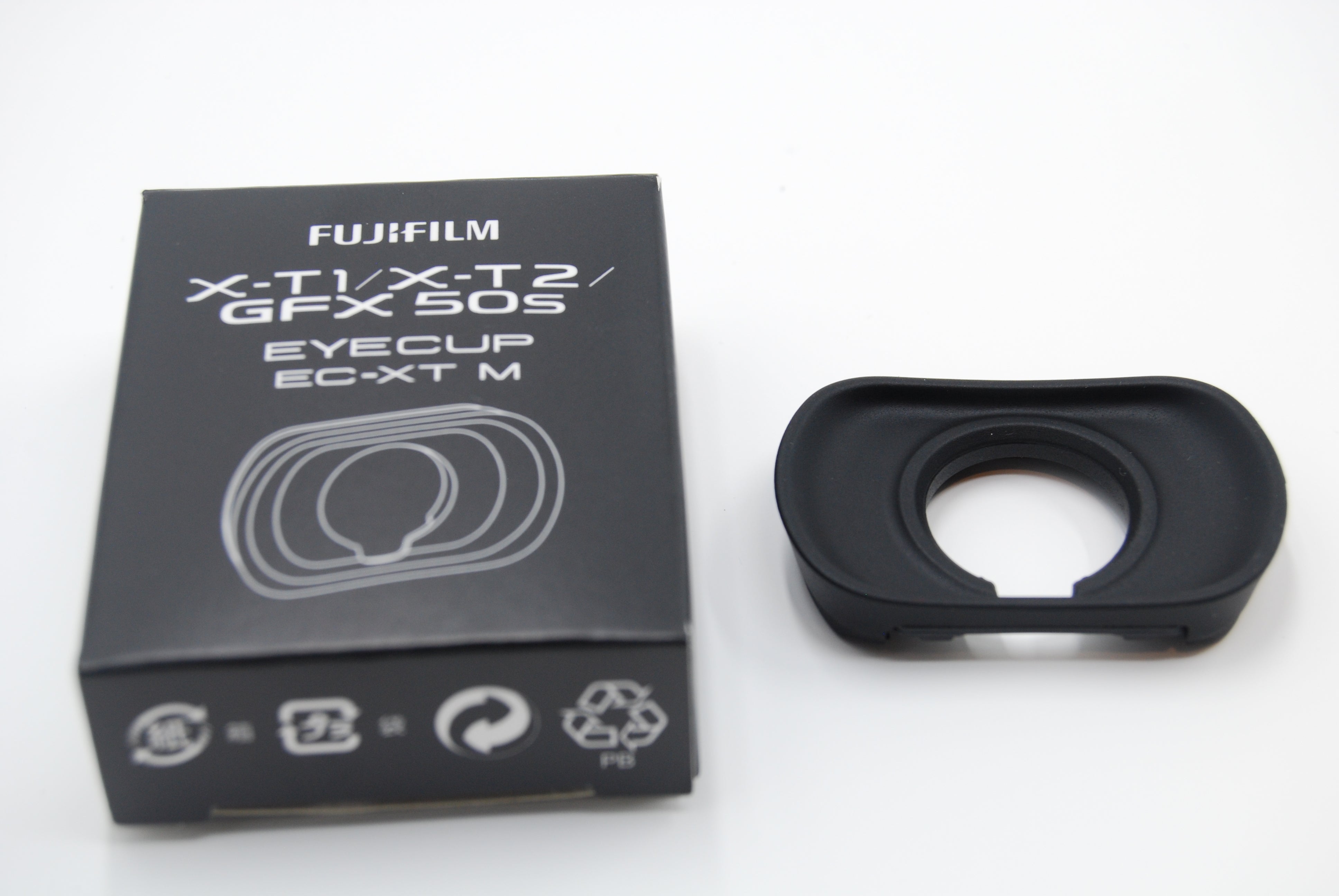 NEW Fujifilm Eyecup EC-XT M - for X-T1/X-T2/GFX 50s