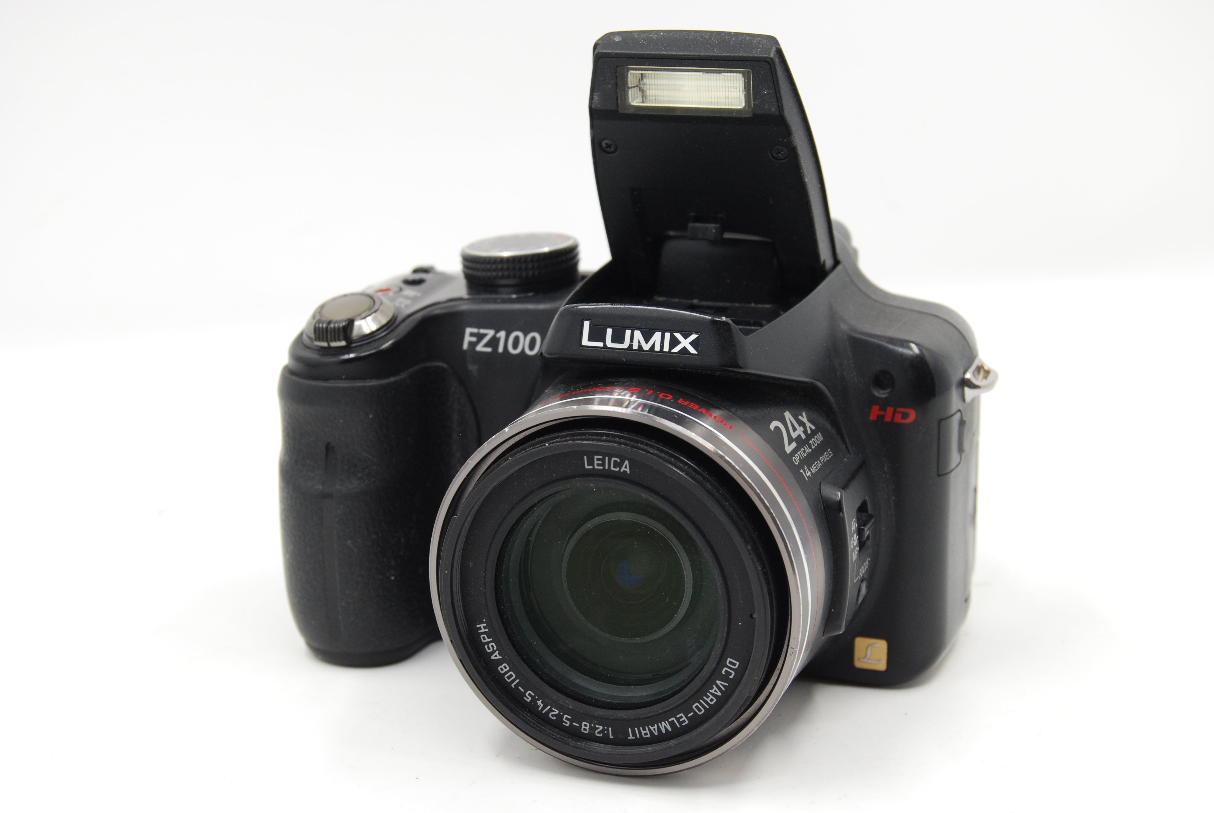 Used Panasonic Lumix FZ100 Digital Point & Shoot/Bridge Camera