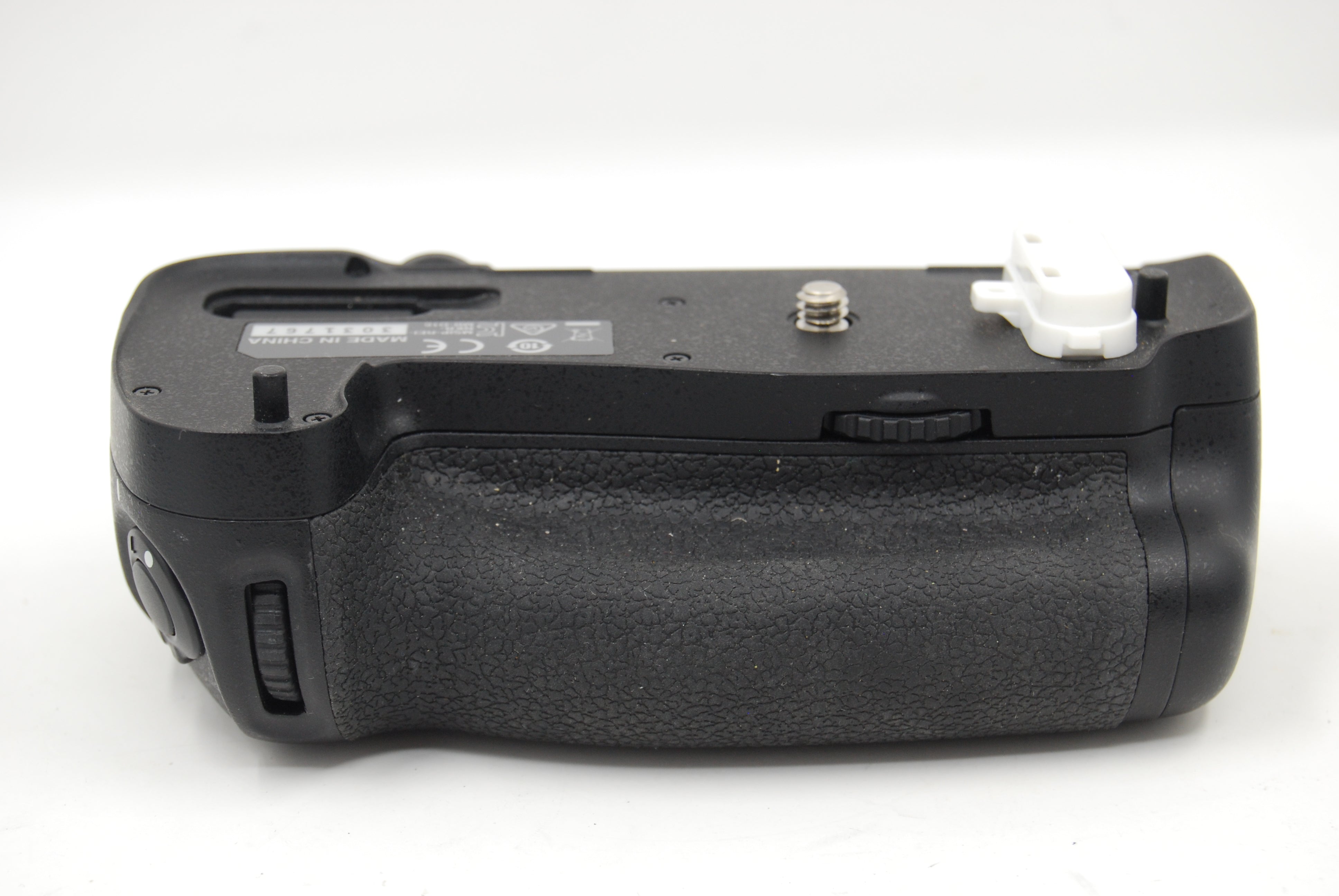USED Nikon MB-D16 Multi Power Battery Pack for D750