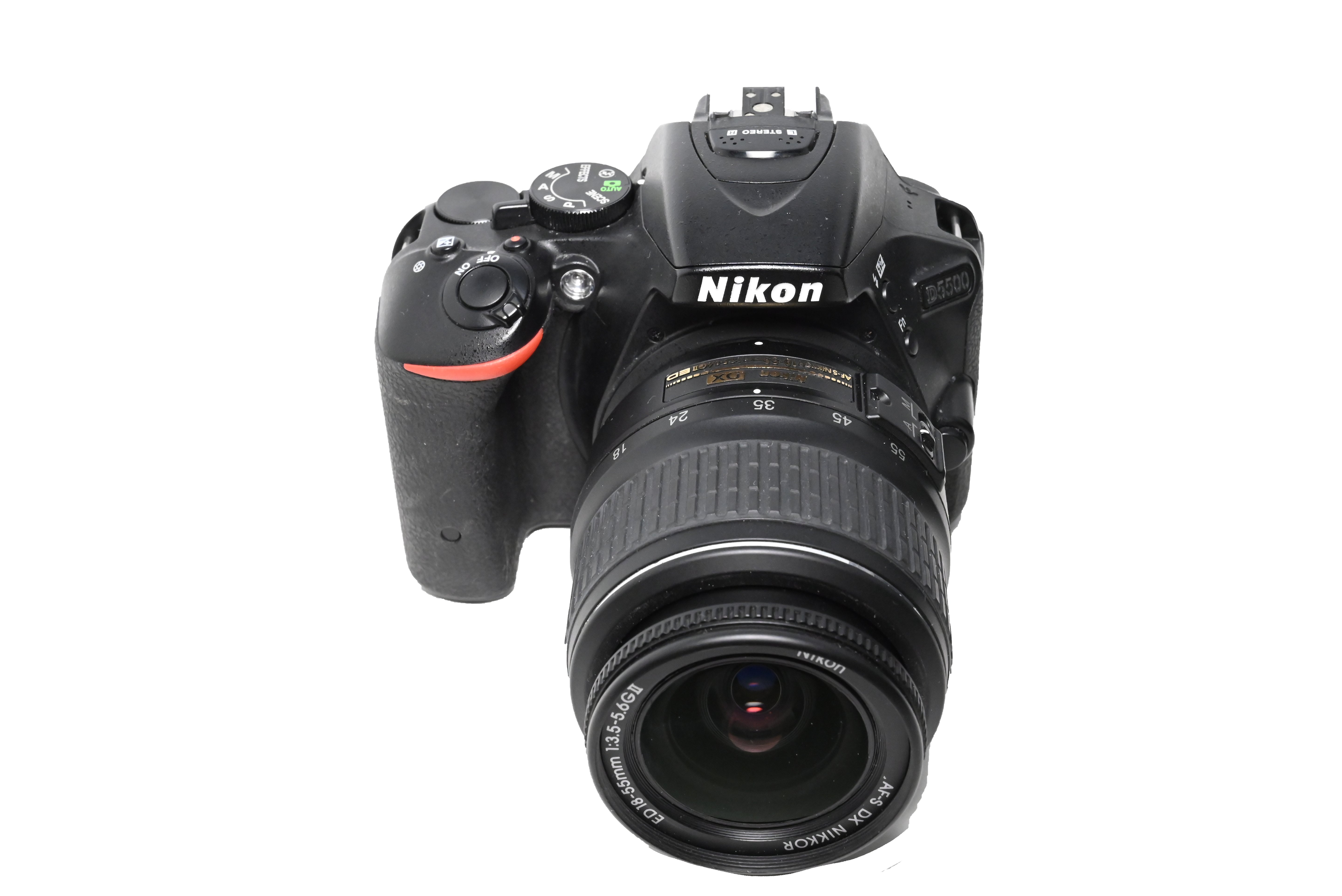 USED Nikon D5500 DSLR w/ 18-55 Kit Black