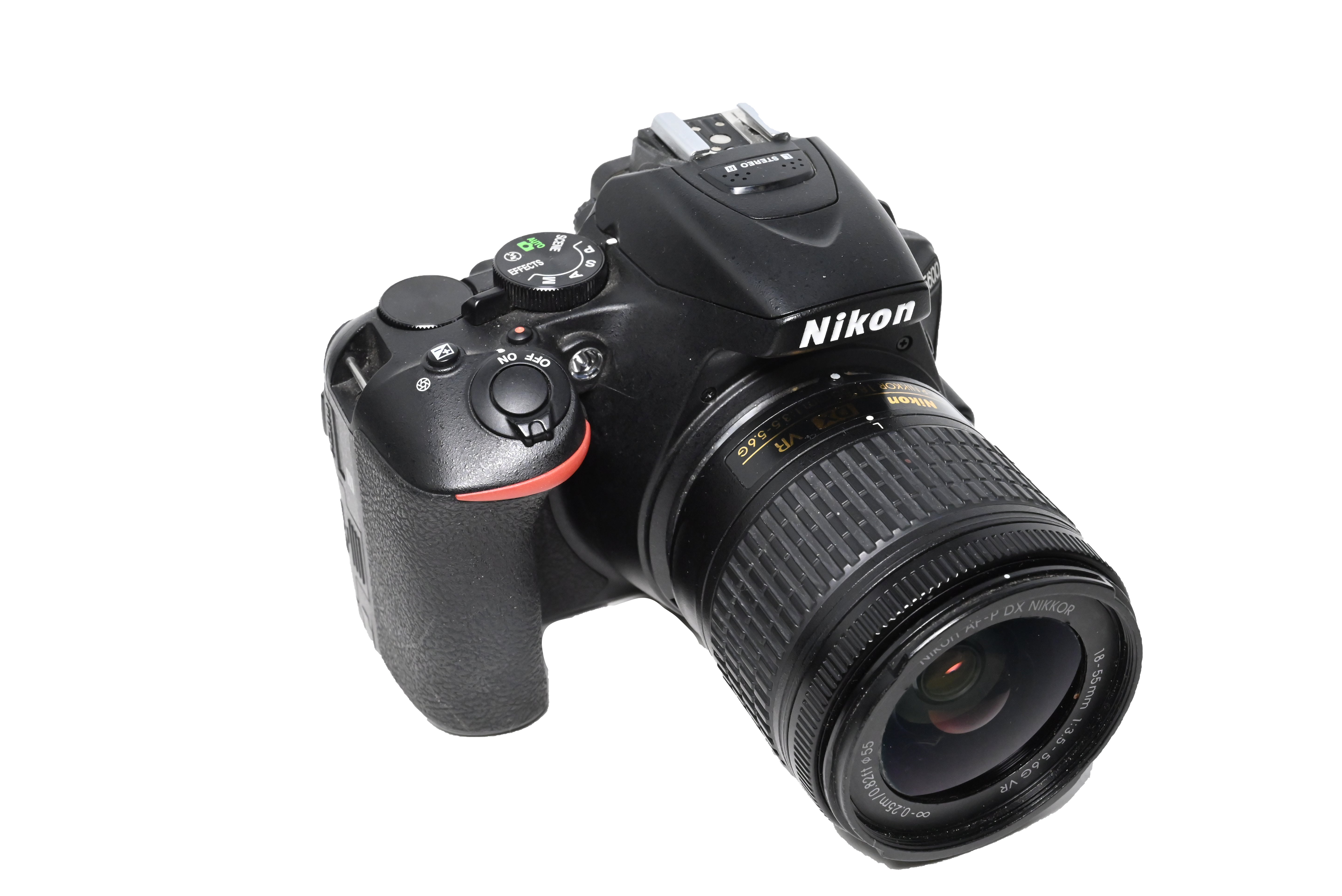 USED Nikon D5600 DSLR Camera with 18-55