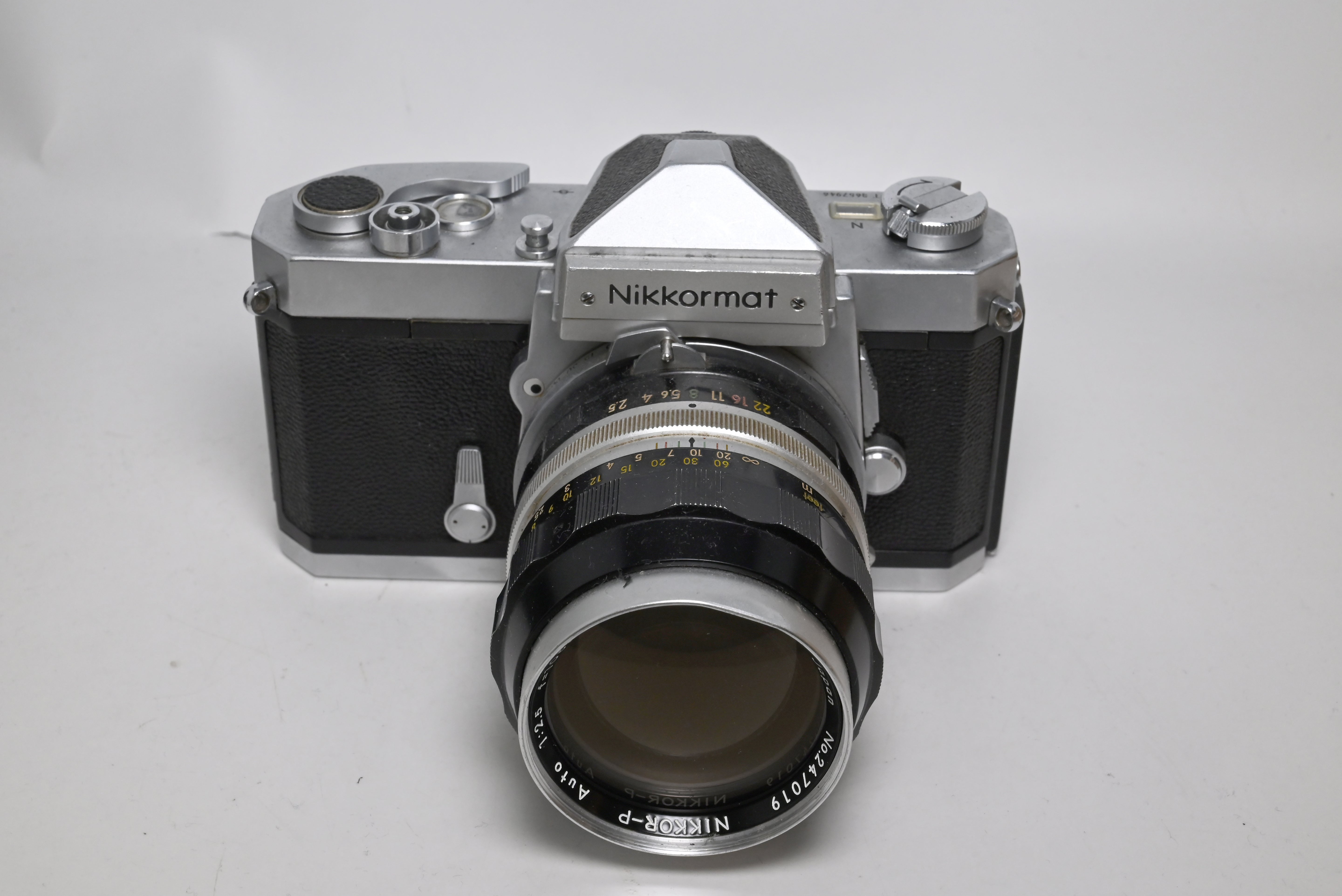 USED Nikkormat FTN w/ 105mm f/2.5 lens