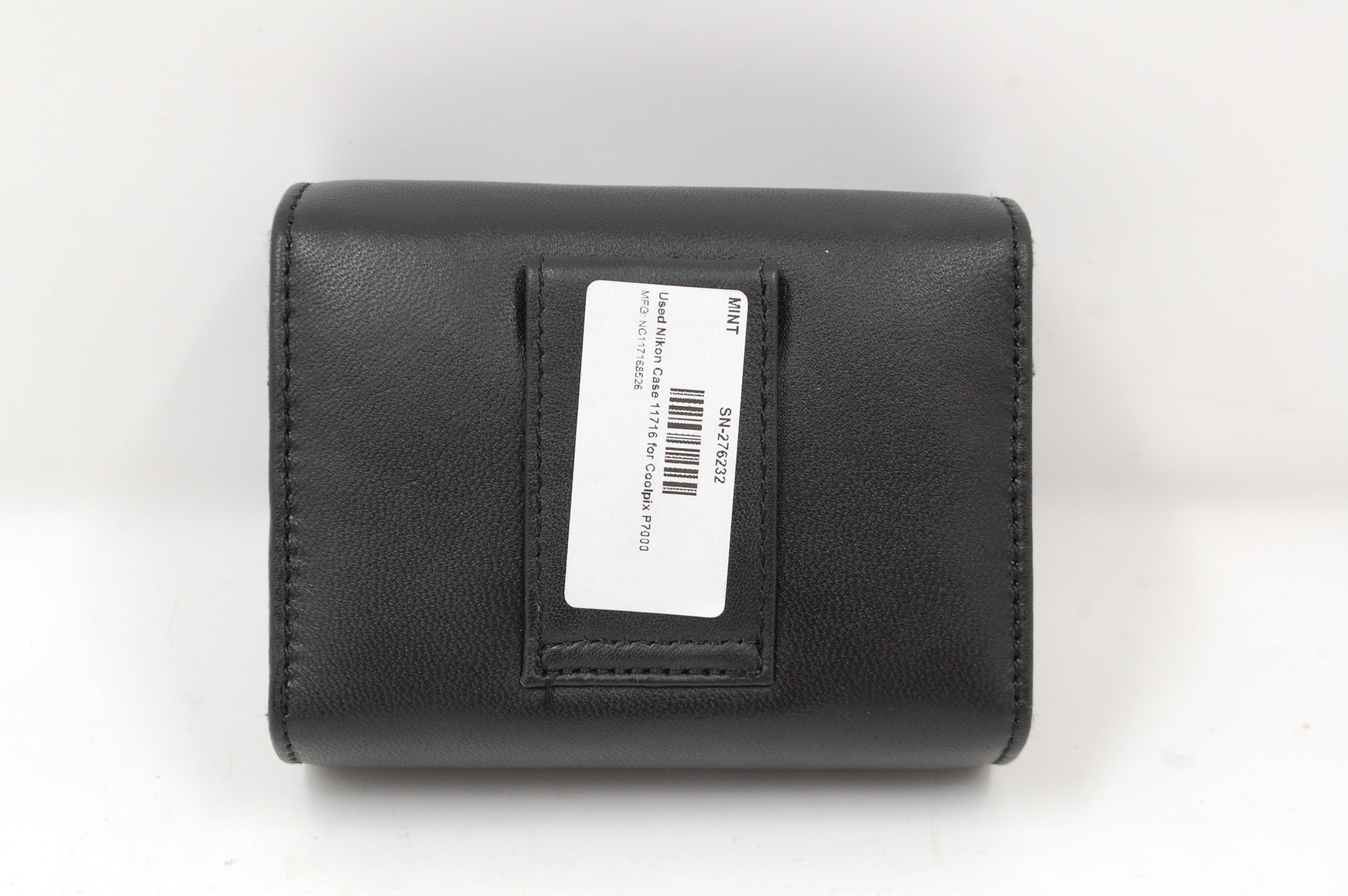 Used Nikon Case 11716 for Coolpix P7000