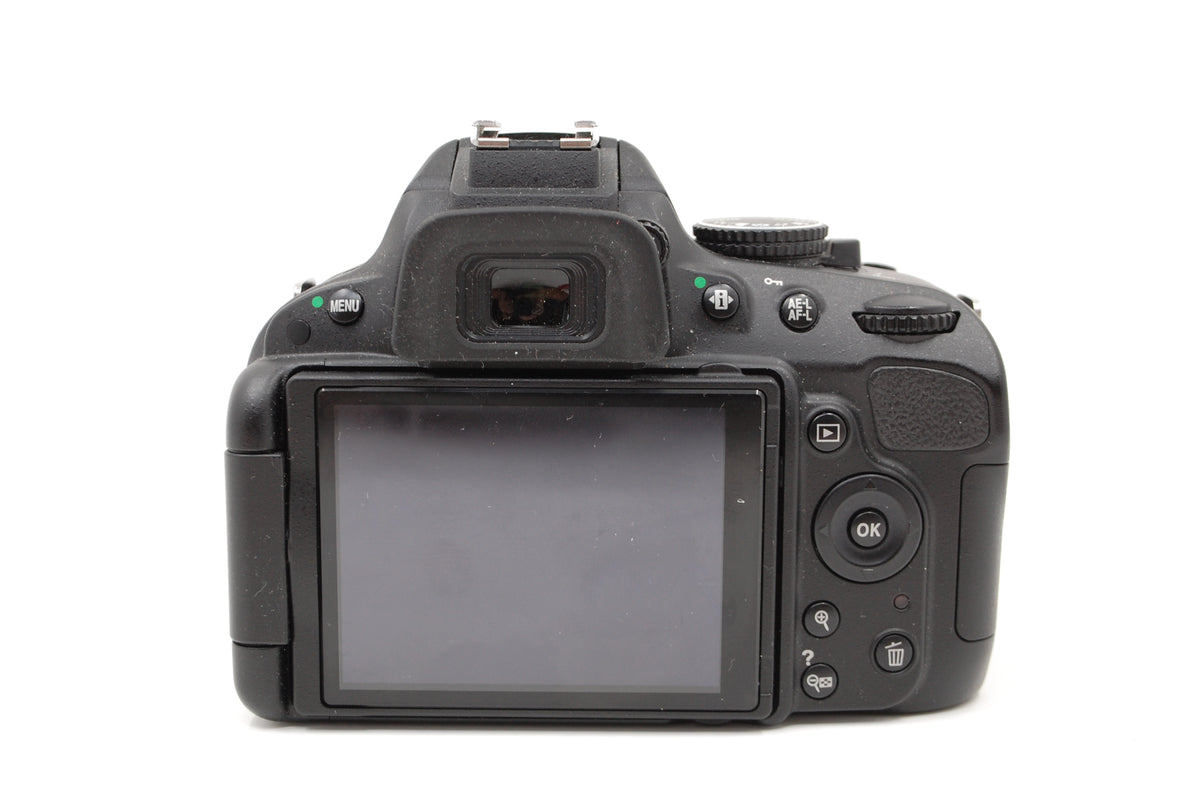 USED Nikon D5100 Digital SLR Body - FOR PARTS, NOT WORKING