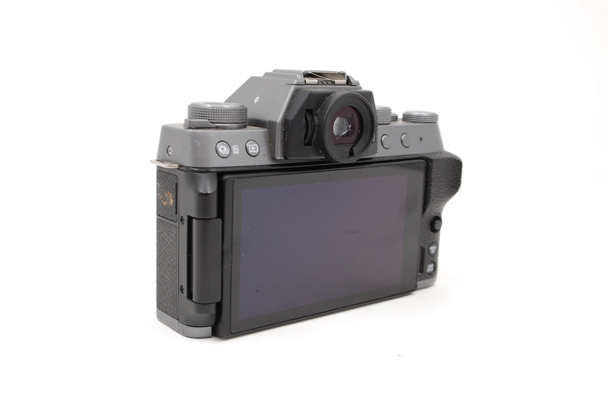 USED FUJIFILM X-T200 Mirrorless Digital Camera (Body Only, Dark Silver) - FOR PARTS, NOT WORKING
