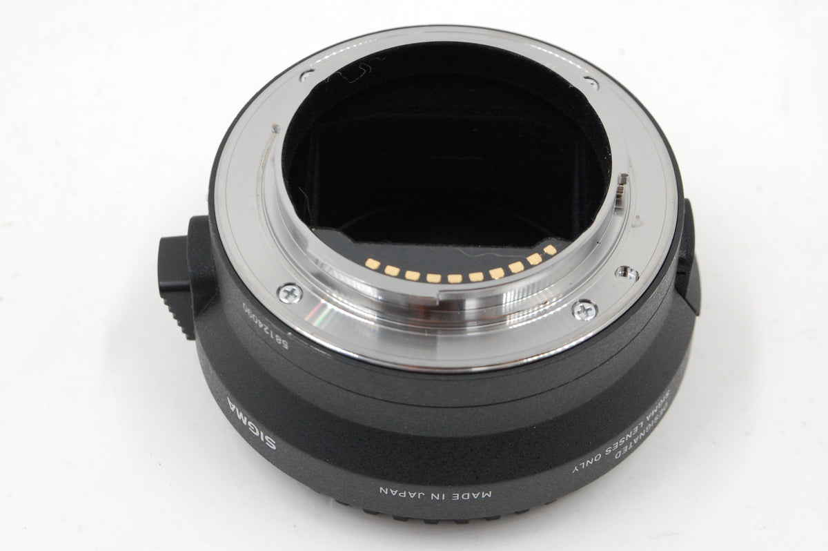 USED Sigma MC-11 Mount Converter (Canon EF-Mount Lenses to Sony E)