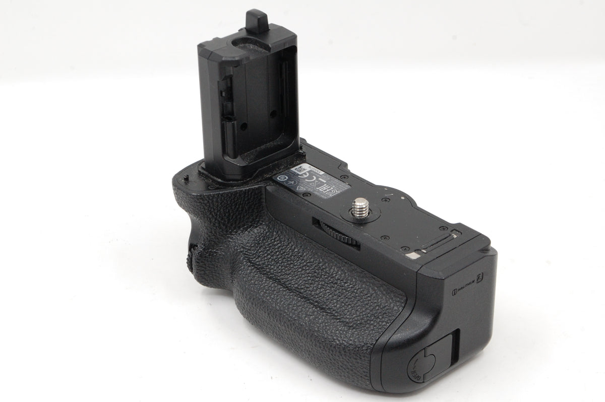 Used Sony VG-C4EM Vertical Grip for a1, a7 IV, a7R IV, a7S III, a9 II