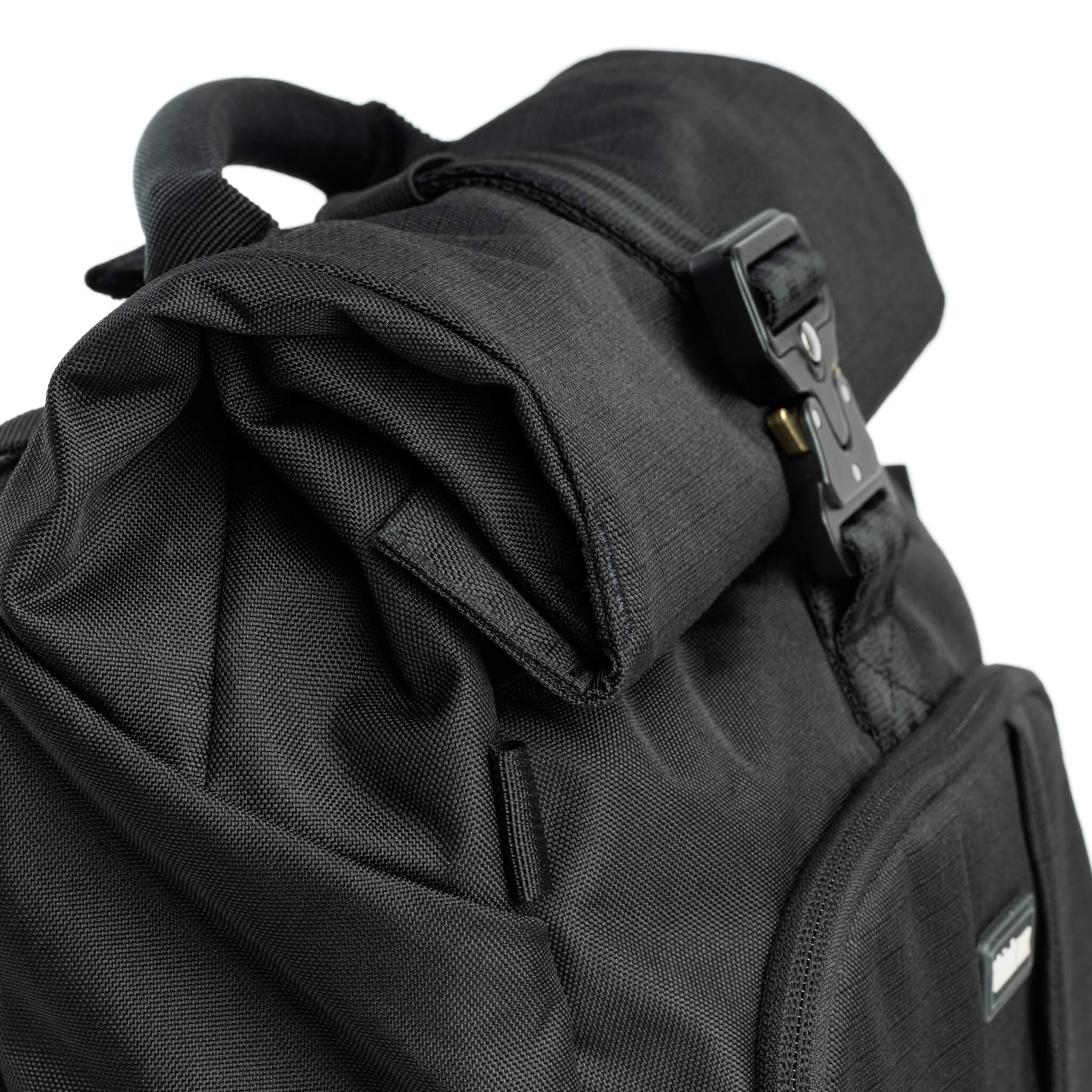 Think Tank FocusPoint™ 30L RollTop Asphalt Black