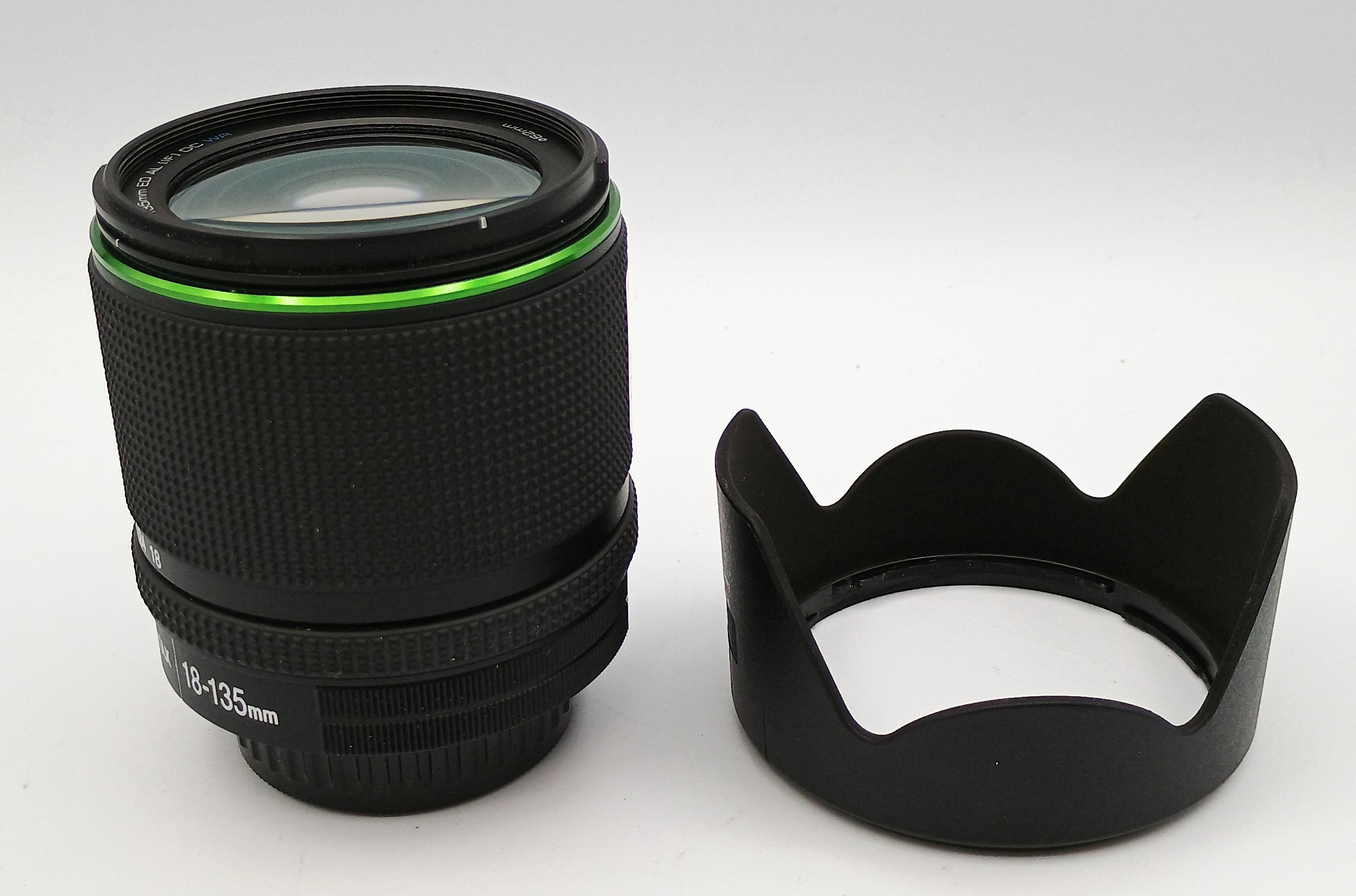 USED Pentax DA 18-135mm F3.5-5.6 ED AL DC WR Lens