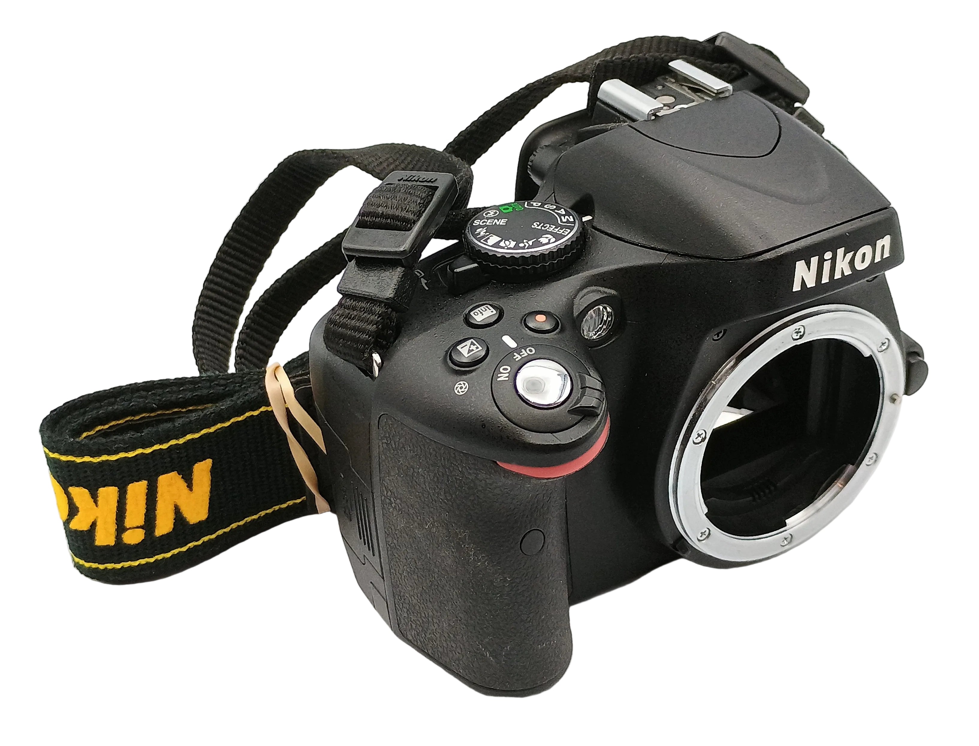 USED Nikon D5100 Digital SLR Kit w/ 18-55mm