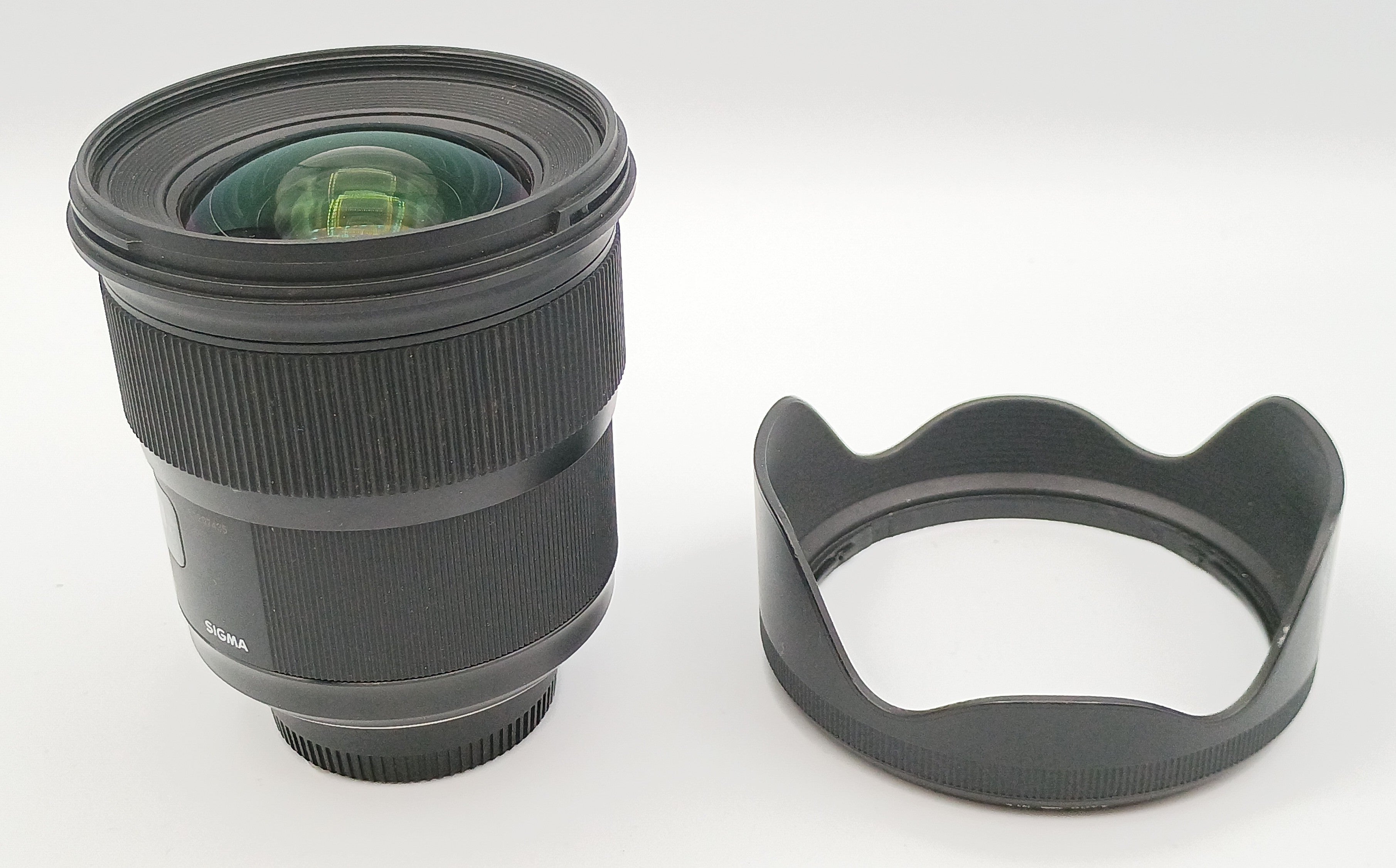USED Sigma 24mm f/1.4 DG HSM Art Lens-NI Nikon F