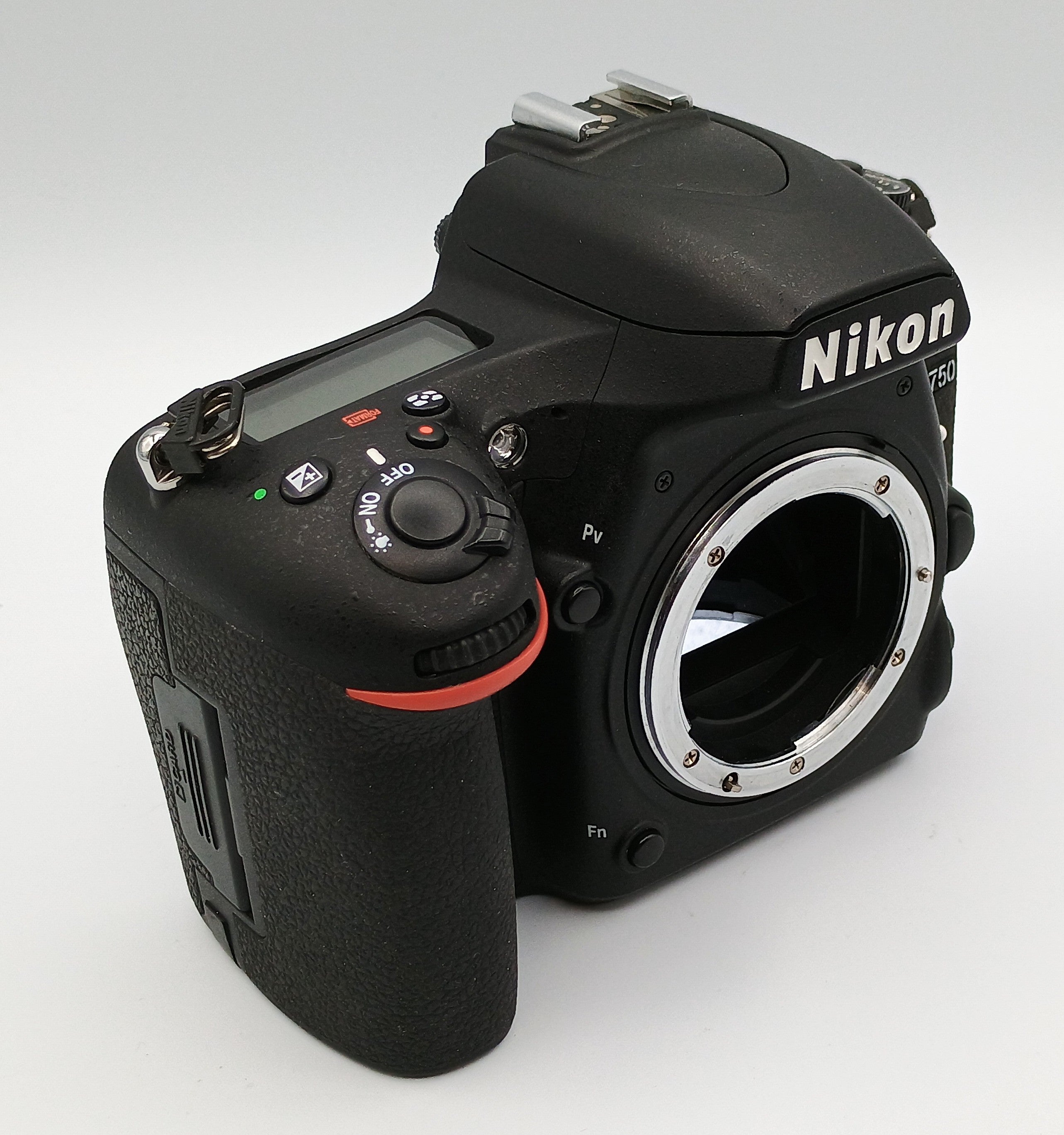 USED Nikon D750 DSLR Camera (Body Only)