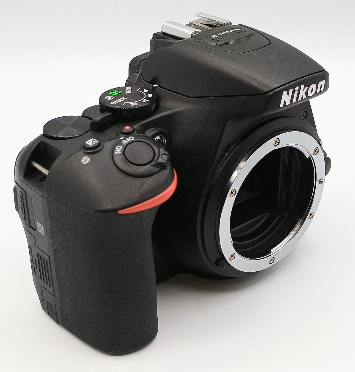 USED Nikon D5600 DSLR Camera Body