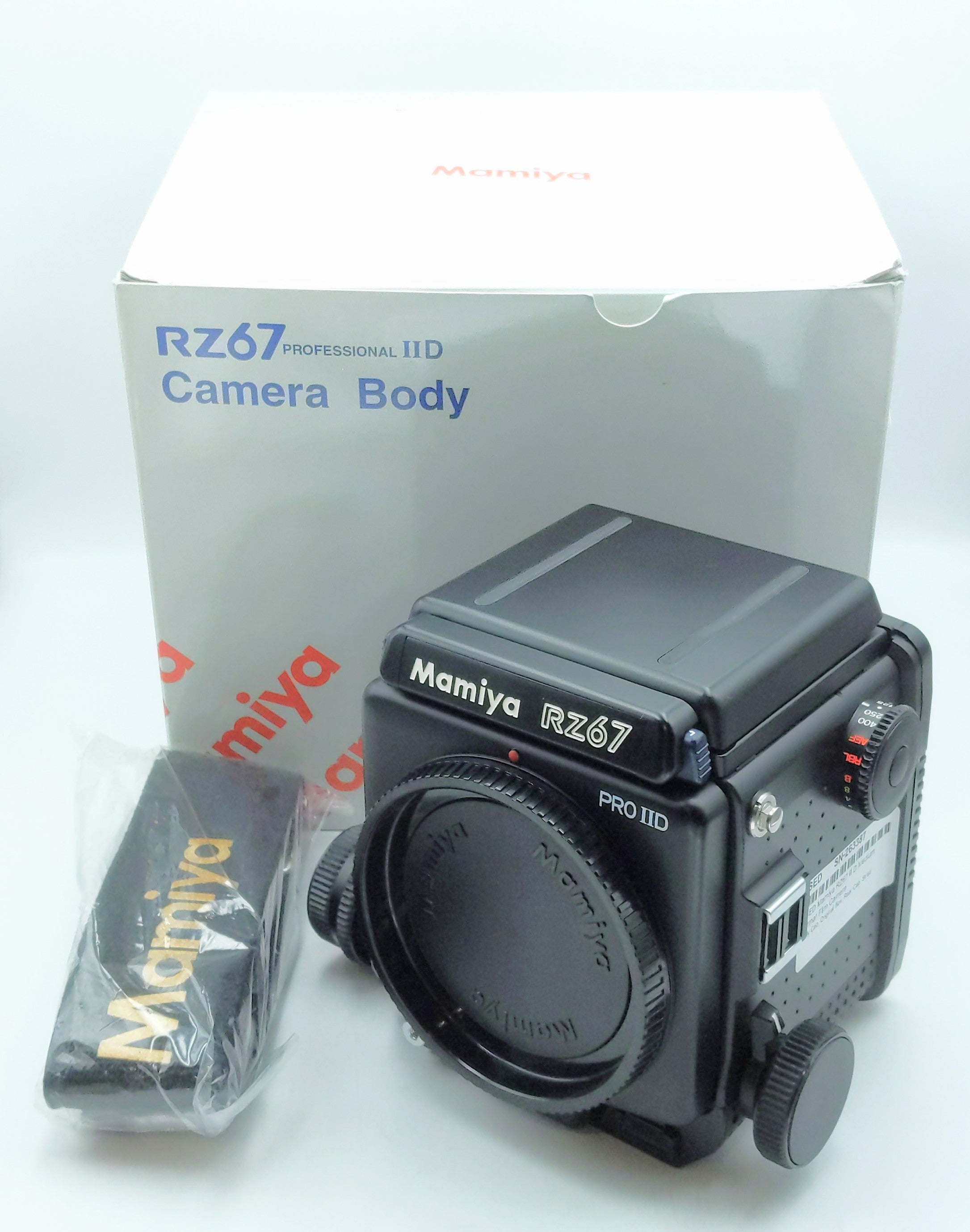 USED Mamiya RZ67 II D Medium Format Film Camera