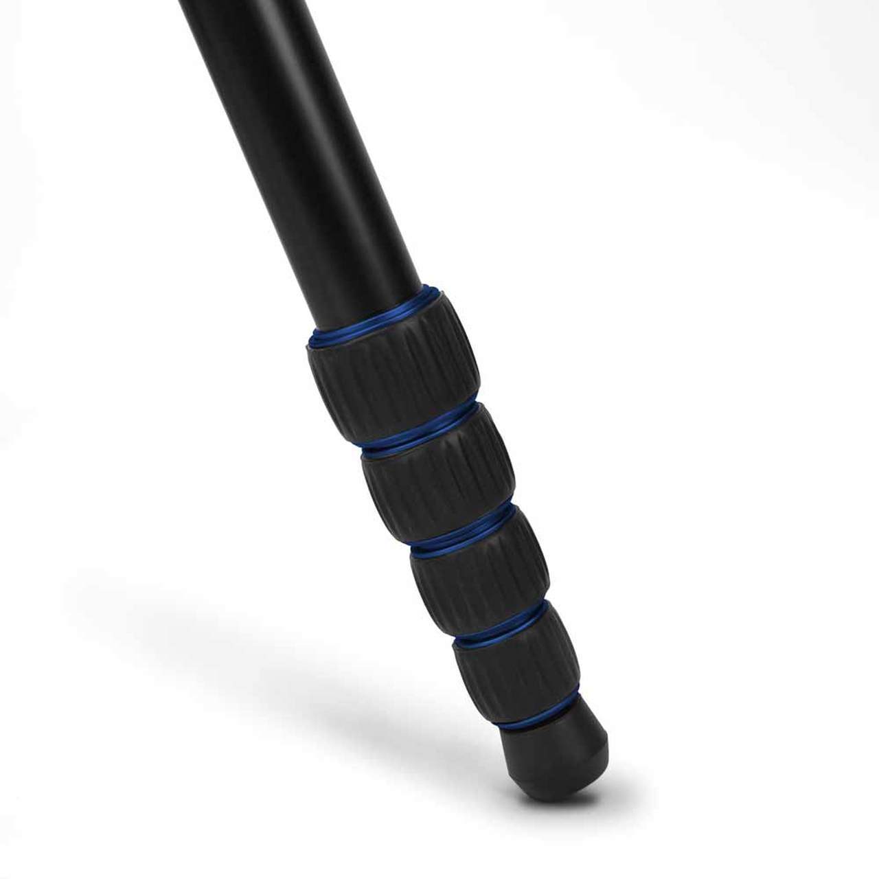 Promaster 4070 XC-M 522K Professional  Tripod (Black) - Kit with Ball Head