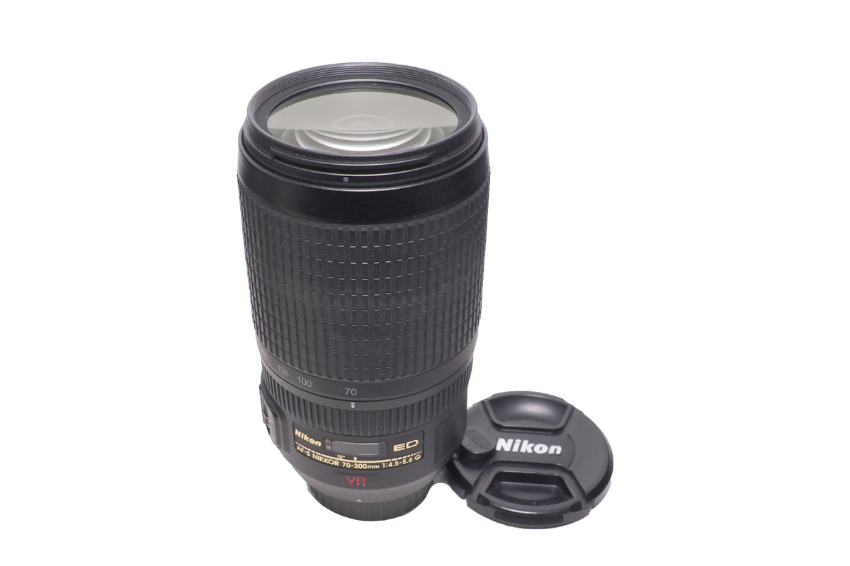 USED Nikon 70-300mm vr F.5-5.6 G