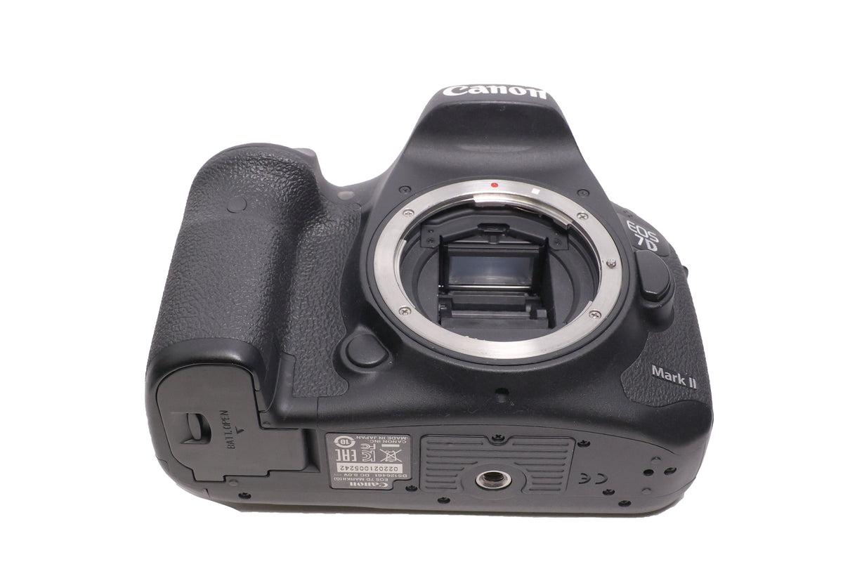 USED Canon EOS 7D Mark II DSLR Camera