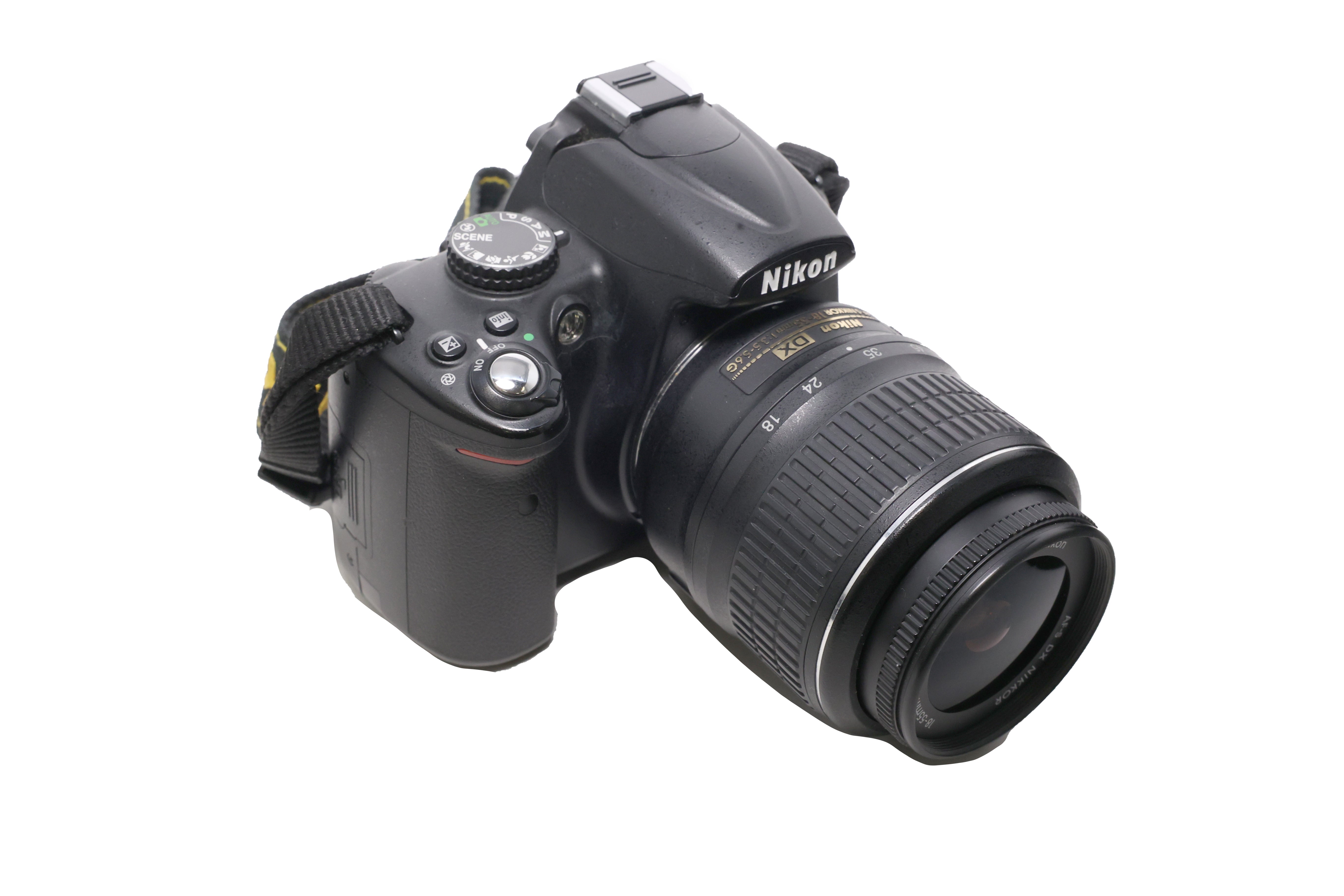 USED Nikon D5000 Digital w/ 18-55mm