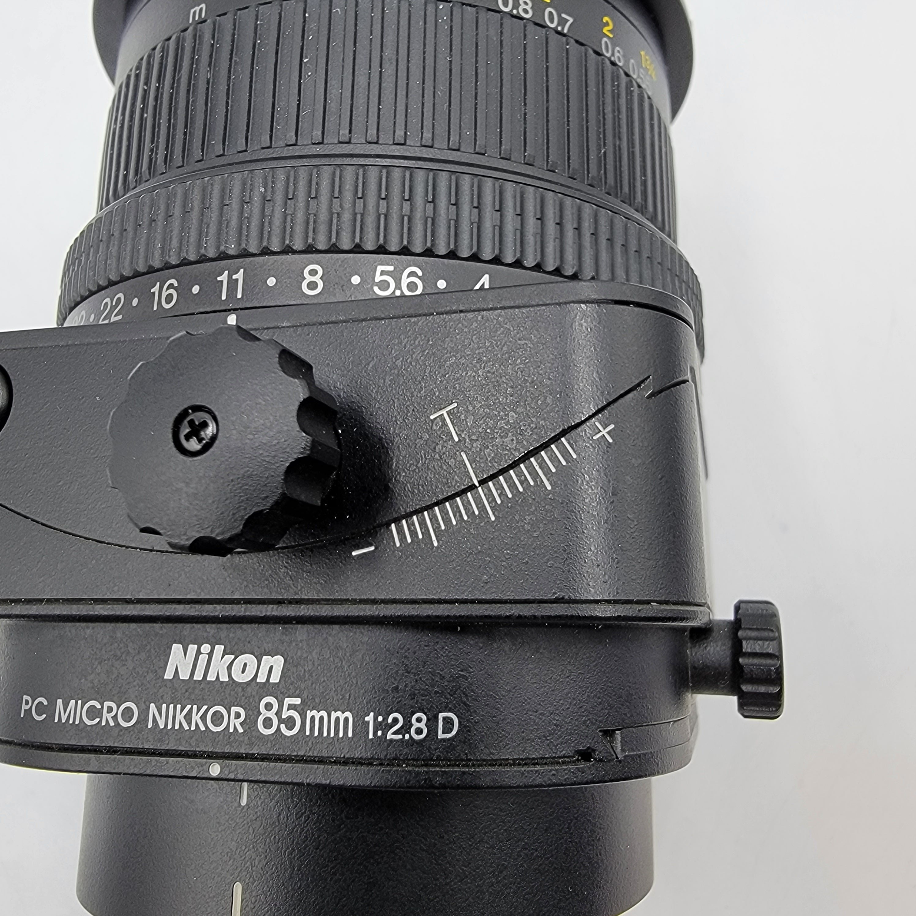 Nikon PC マイクロ 85 F2.8D