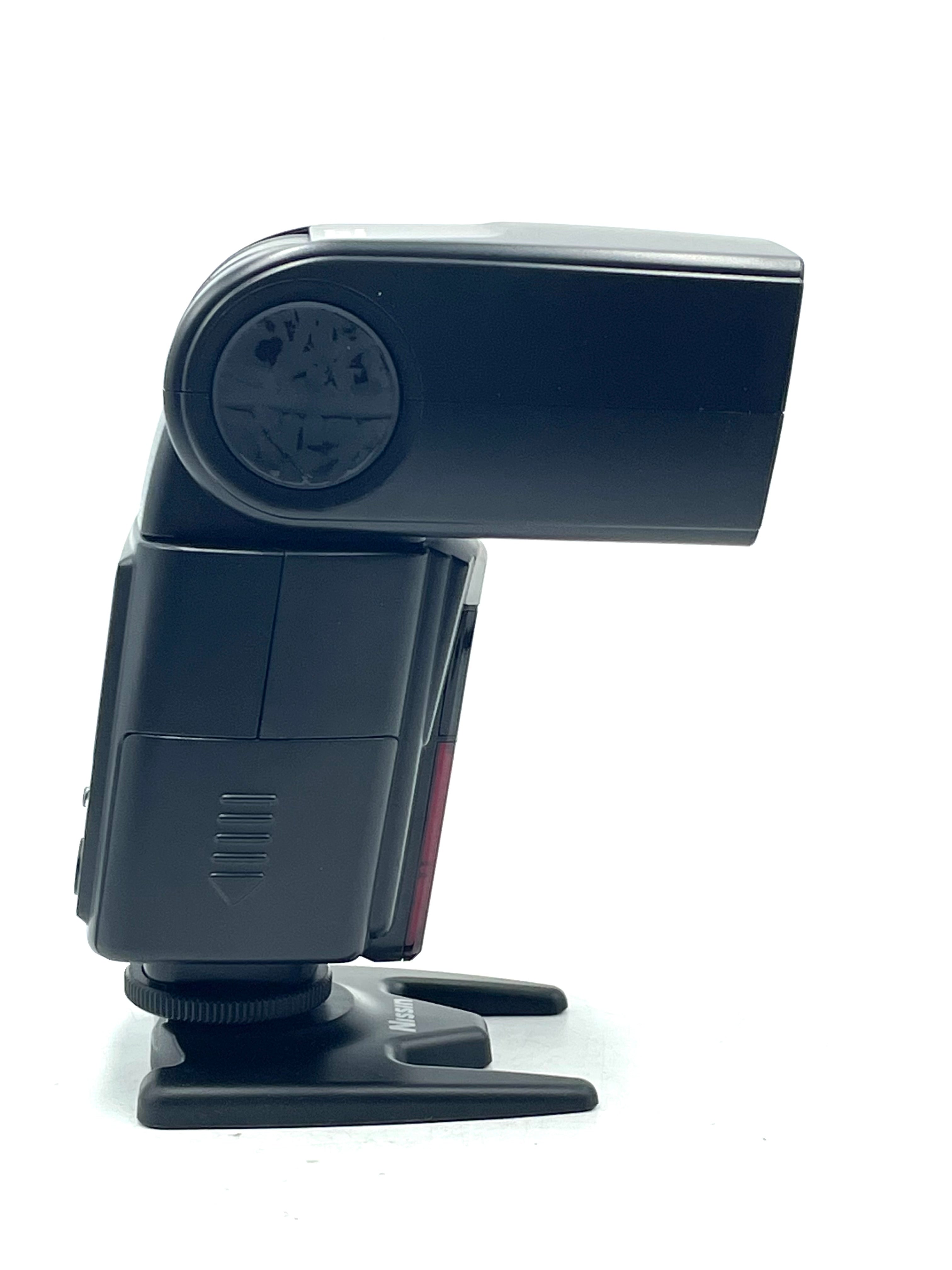 Nissin Di866 Flash W/ case,box, and flash stand (For Canon)