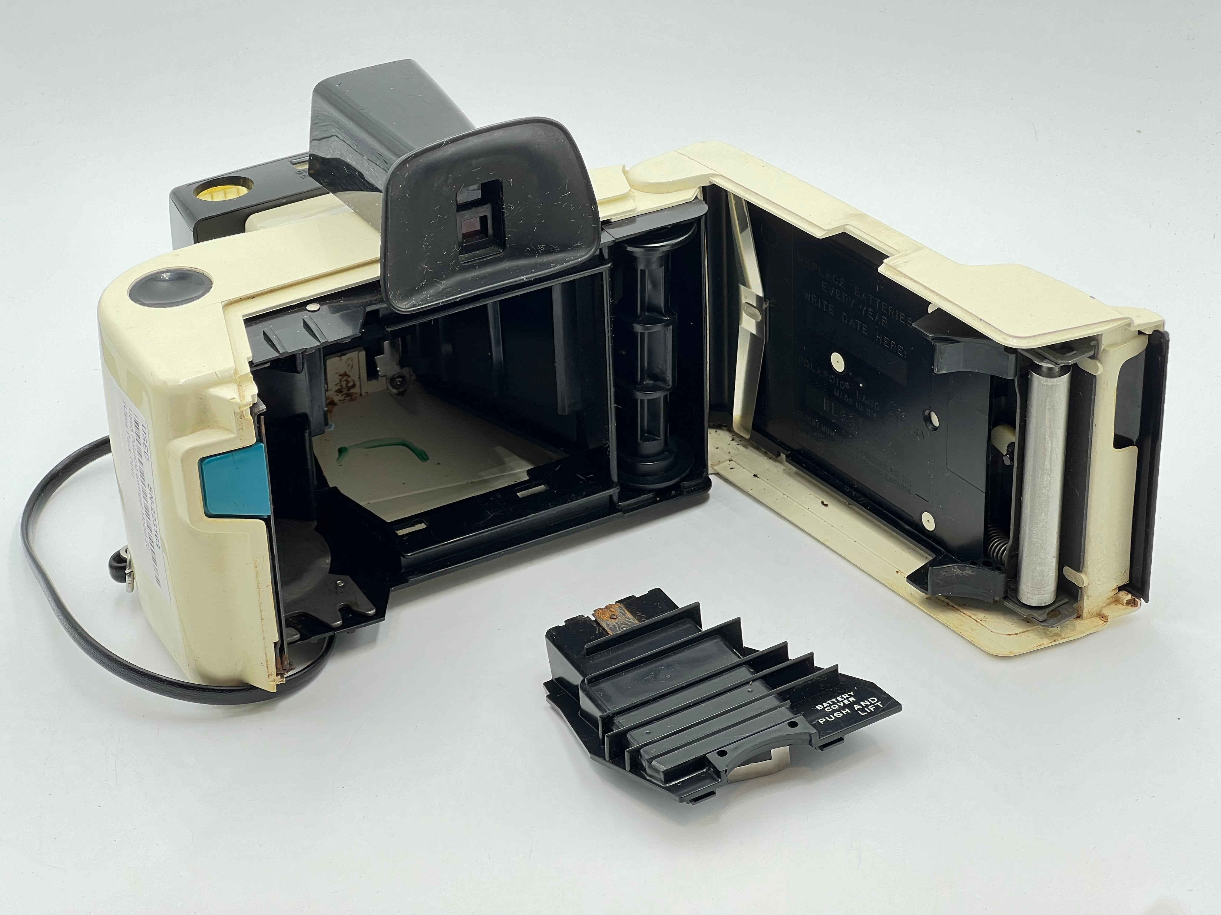 Used Polaroid Swinger Model 20 (Uses Discontinued Swinger Film)