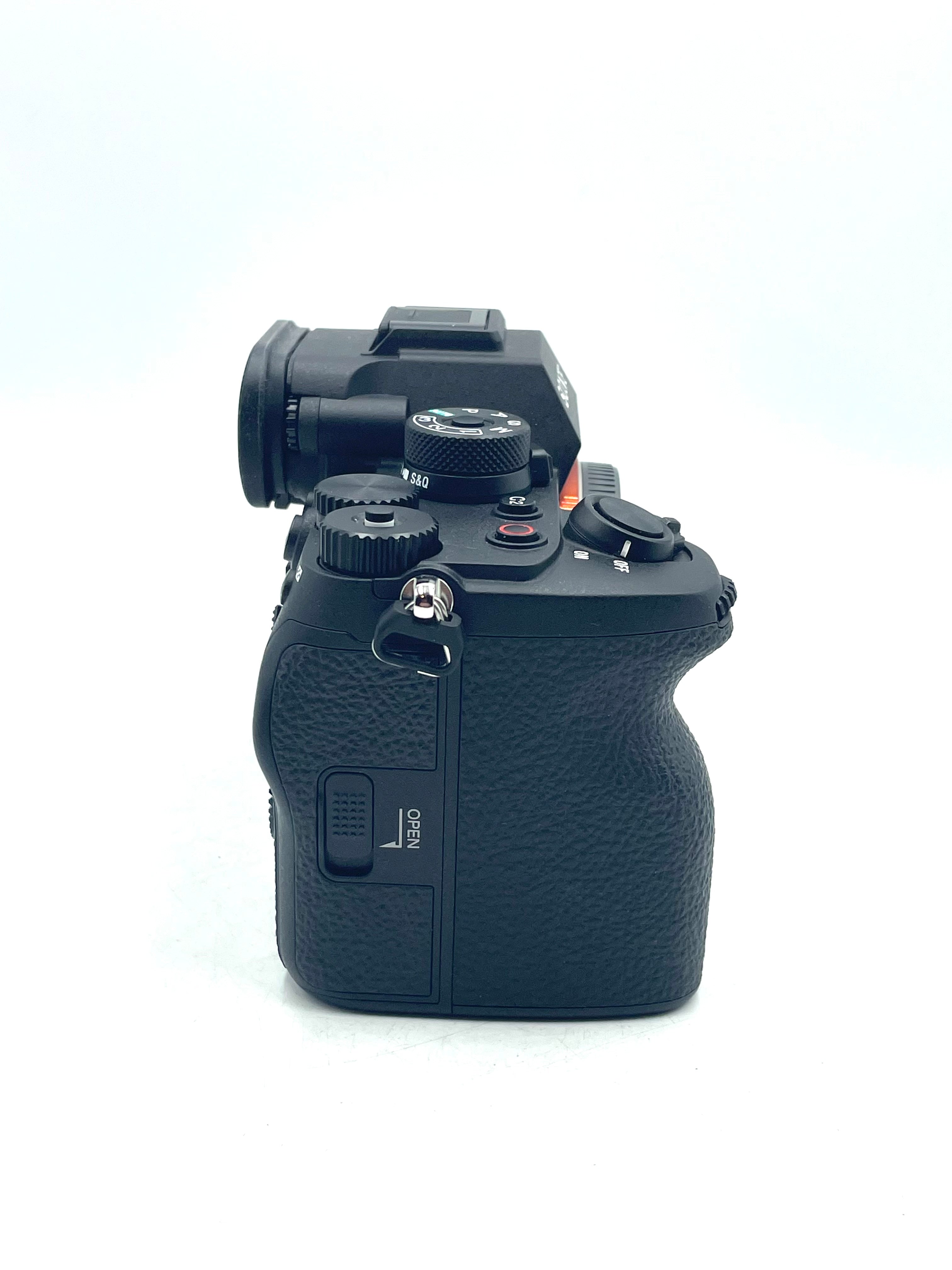 Used Sony A7R V Mirrorless Camera