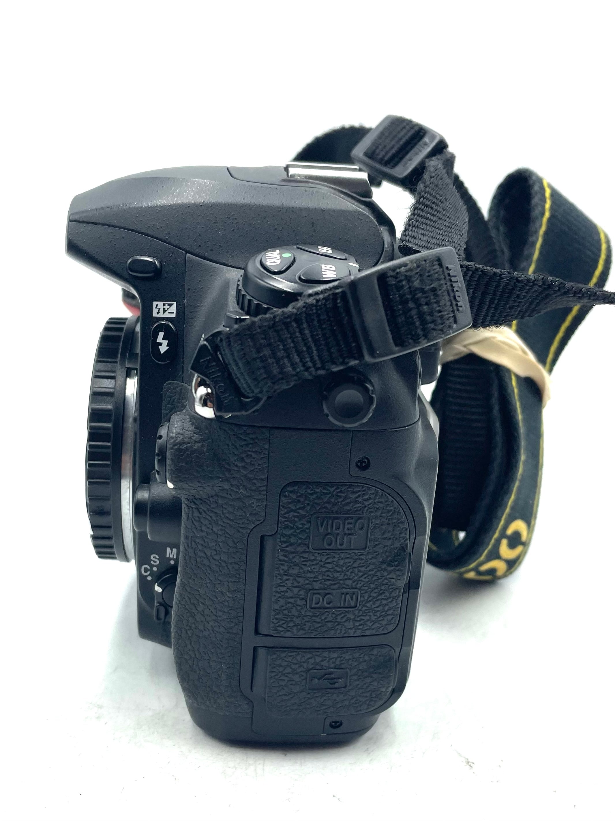 USED Nikon D200 DSLR Body