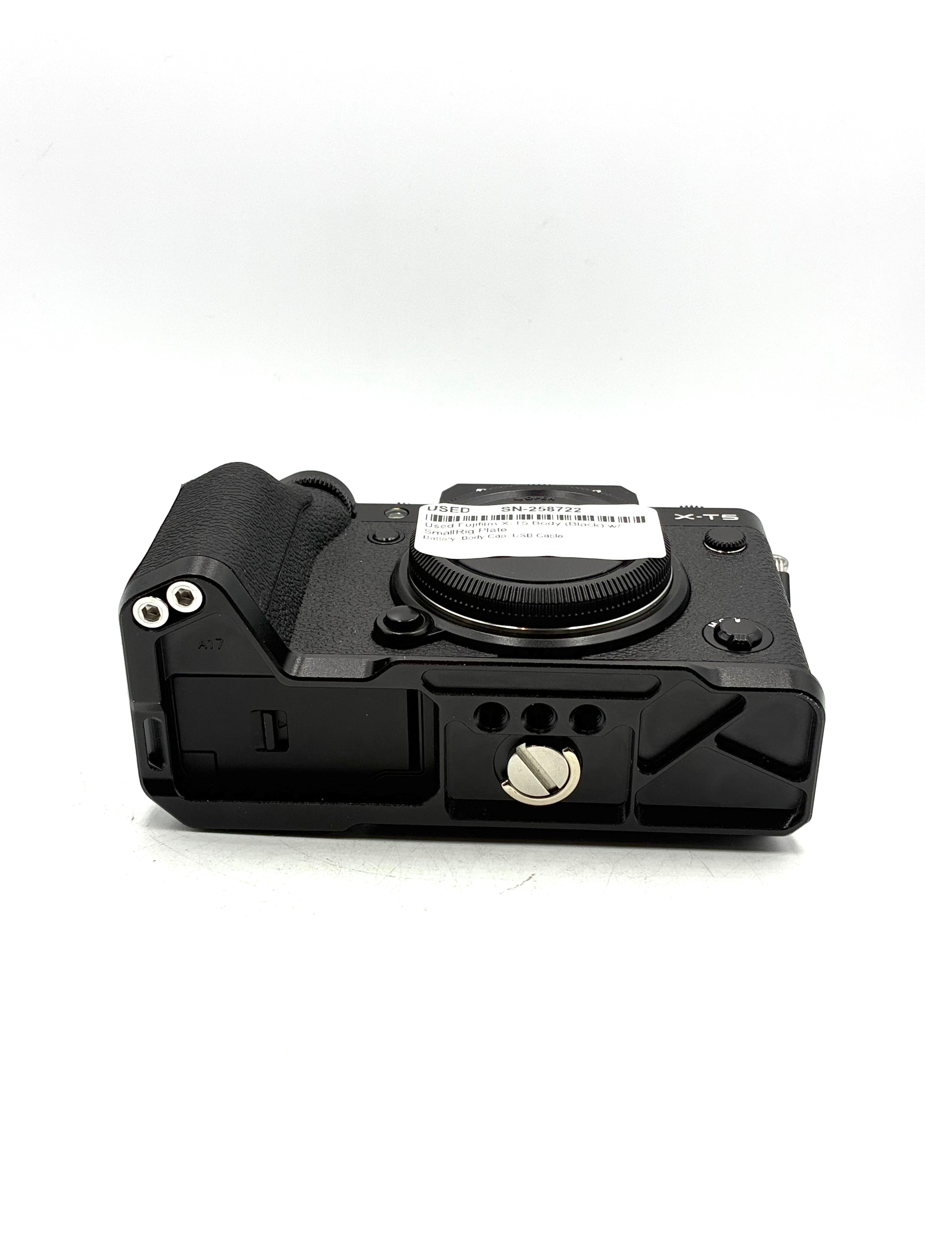 Used Fujifilm X-T5 Body (Black) w/ SmallRig Plate