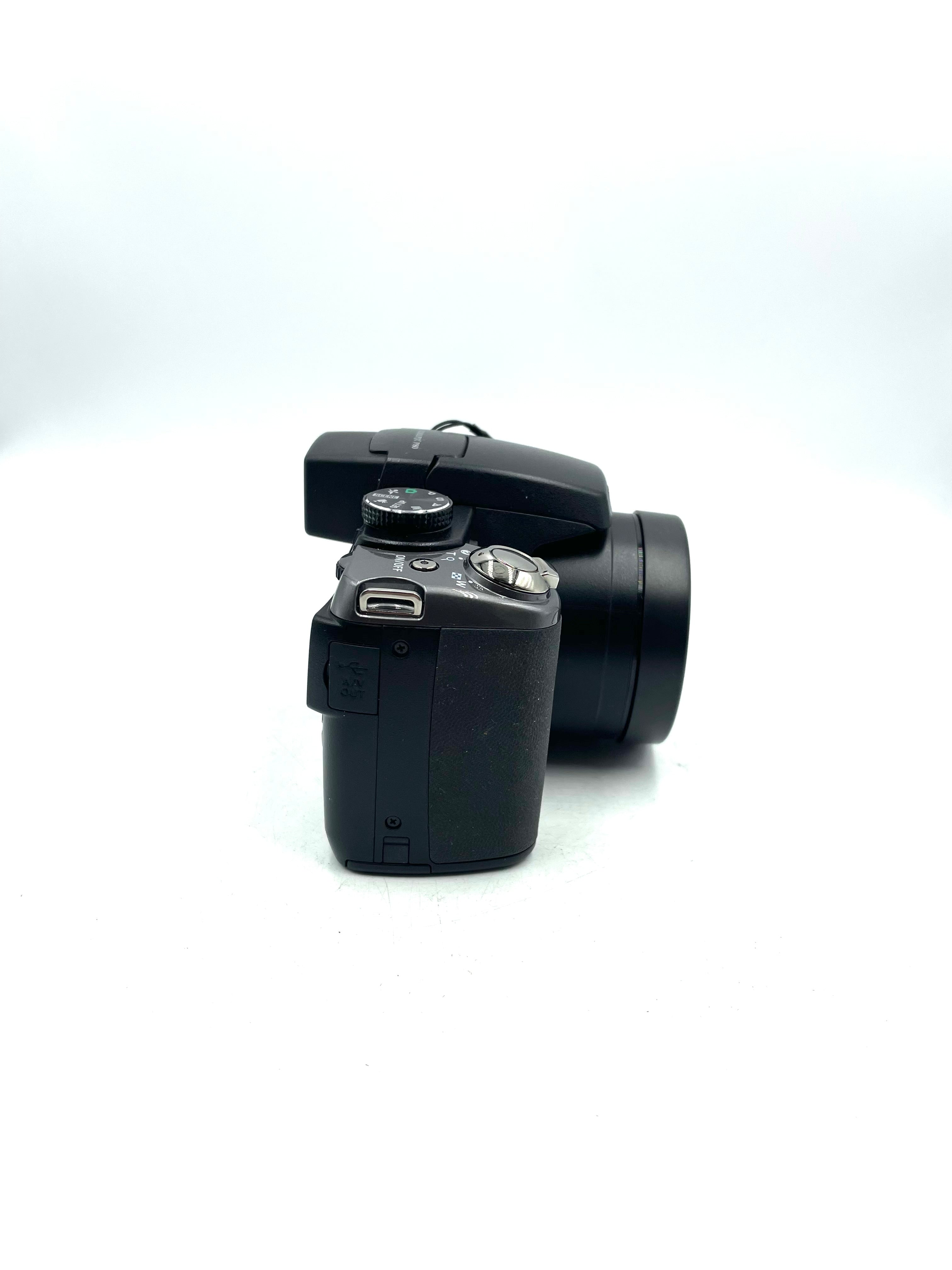 USED Nikon Coolpix P80 Digital Point and Shoot Camera