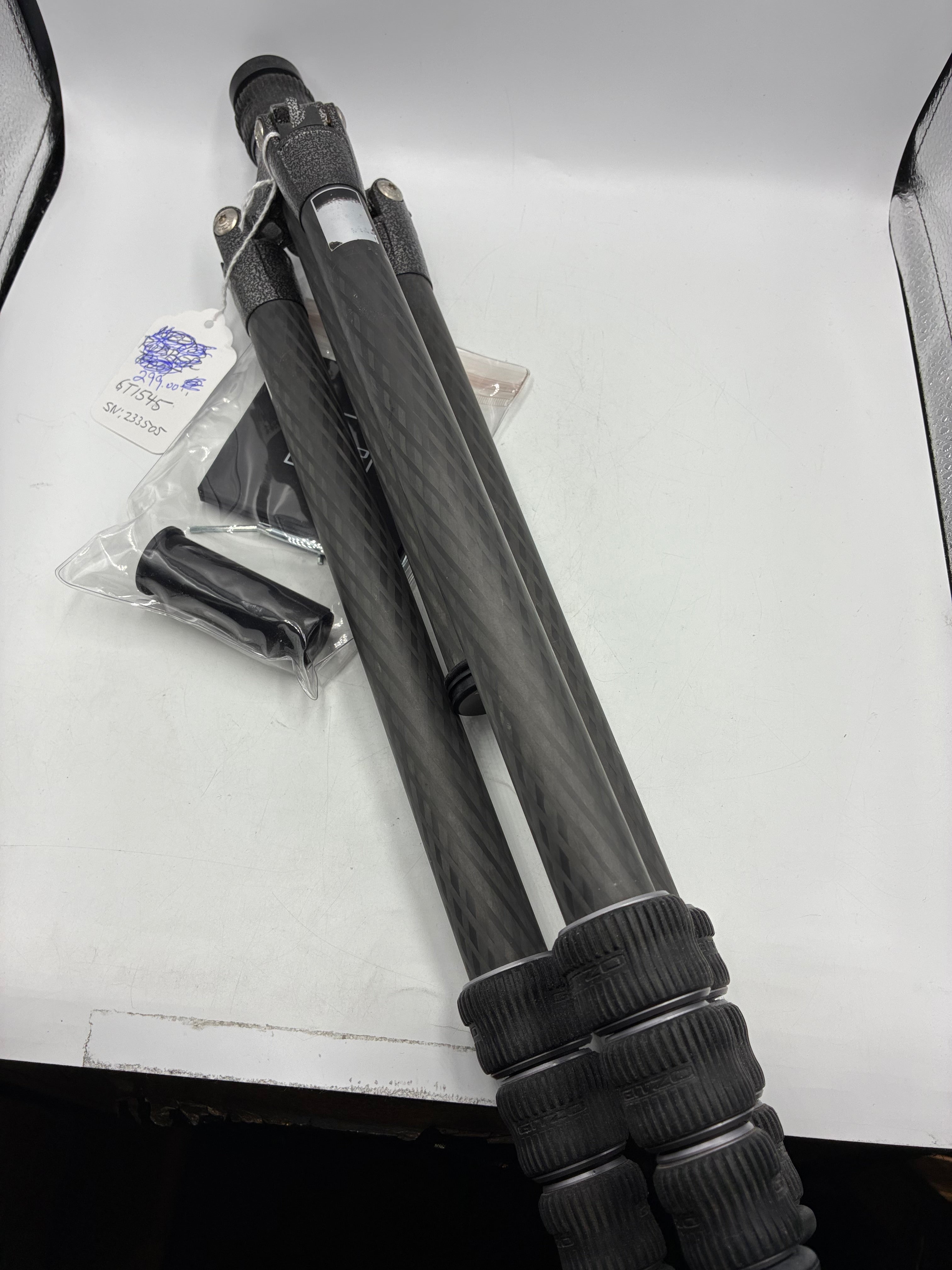 Used Gitzo GT0545T Series 0 Traveler Carbon  Fiber Tripod