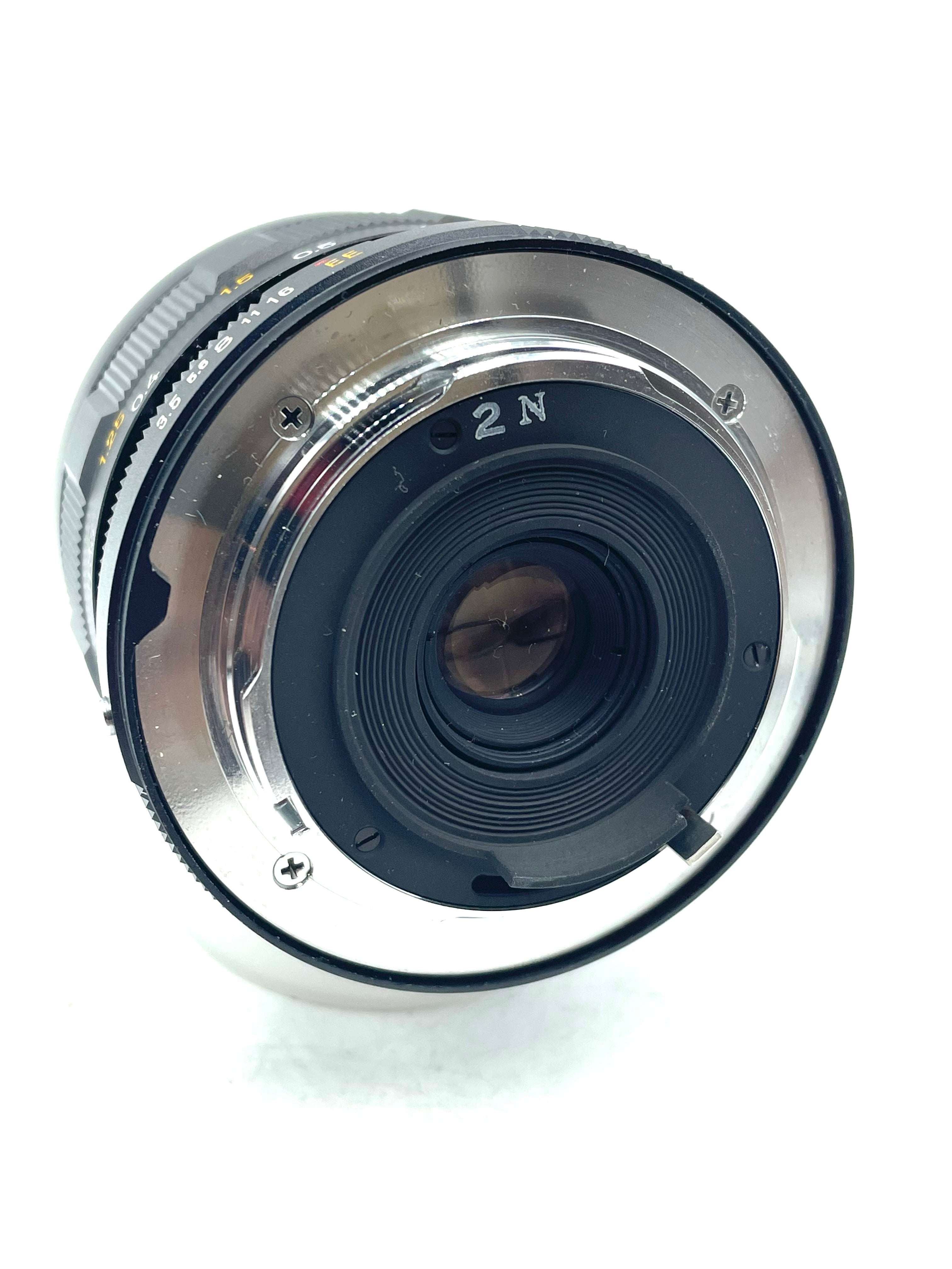 Used Konica 28mm F3.5 MF Film Lens W/ Box and Case