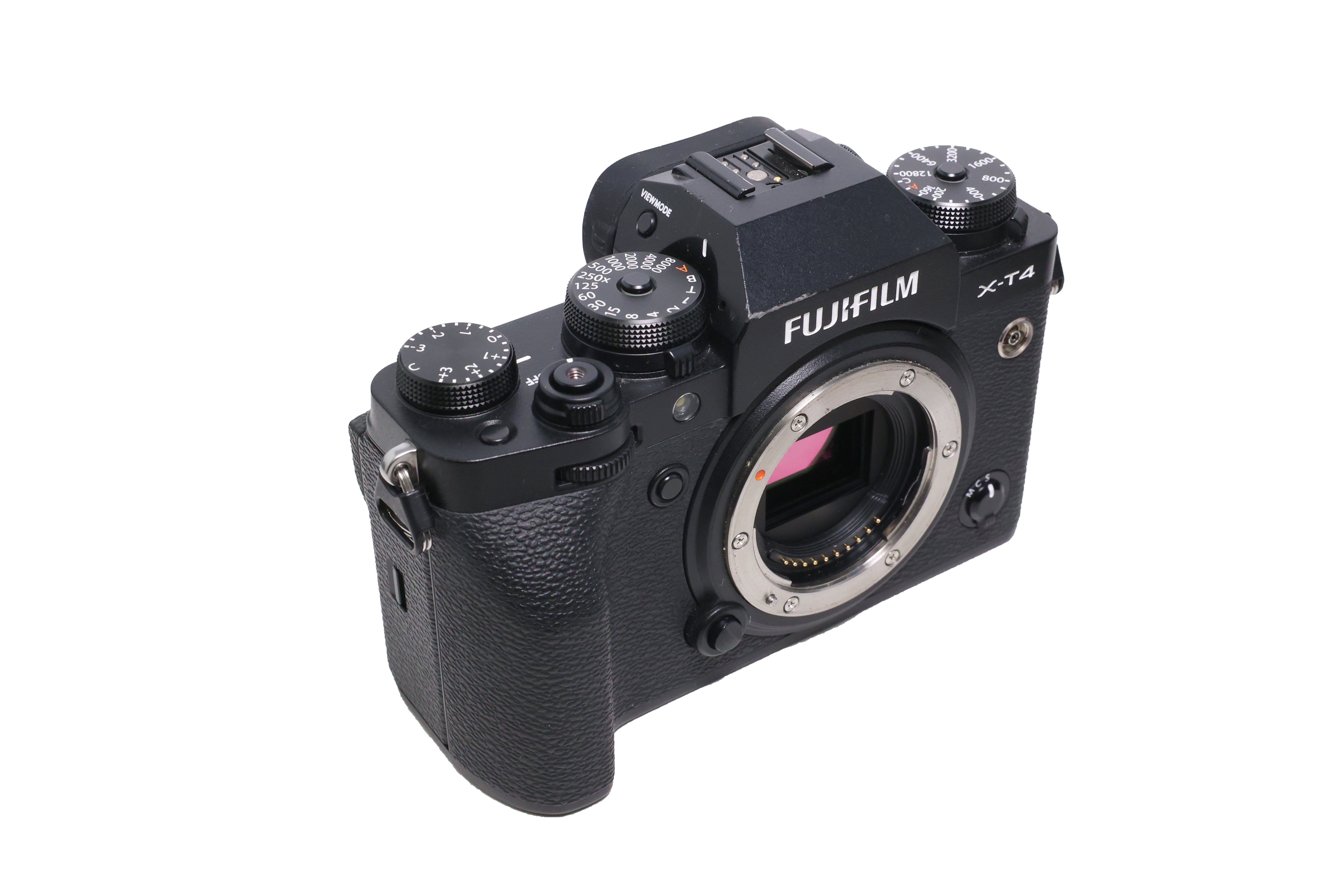 Used Fujifilm X-T4 Mirrorless Digital Camera  Body (Black)