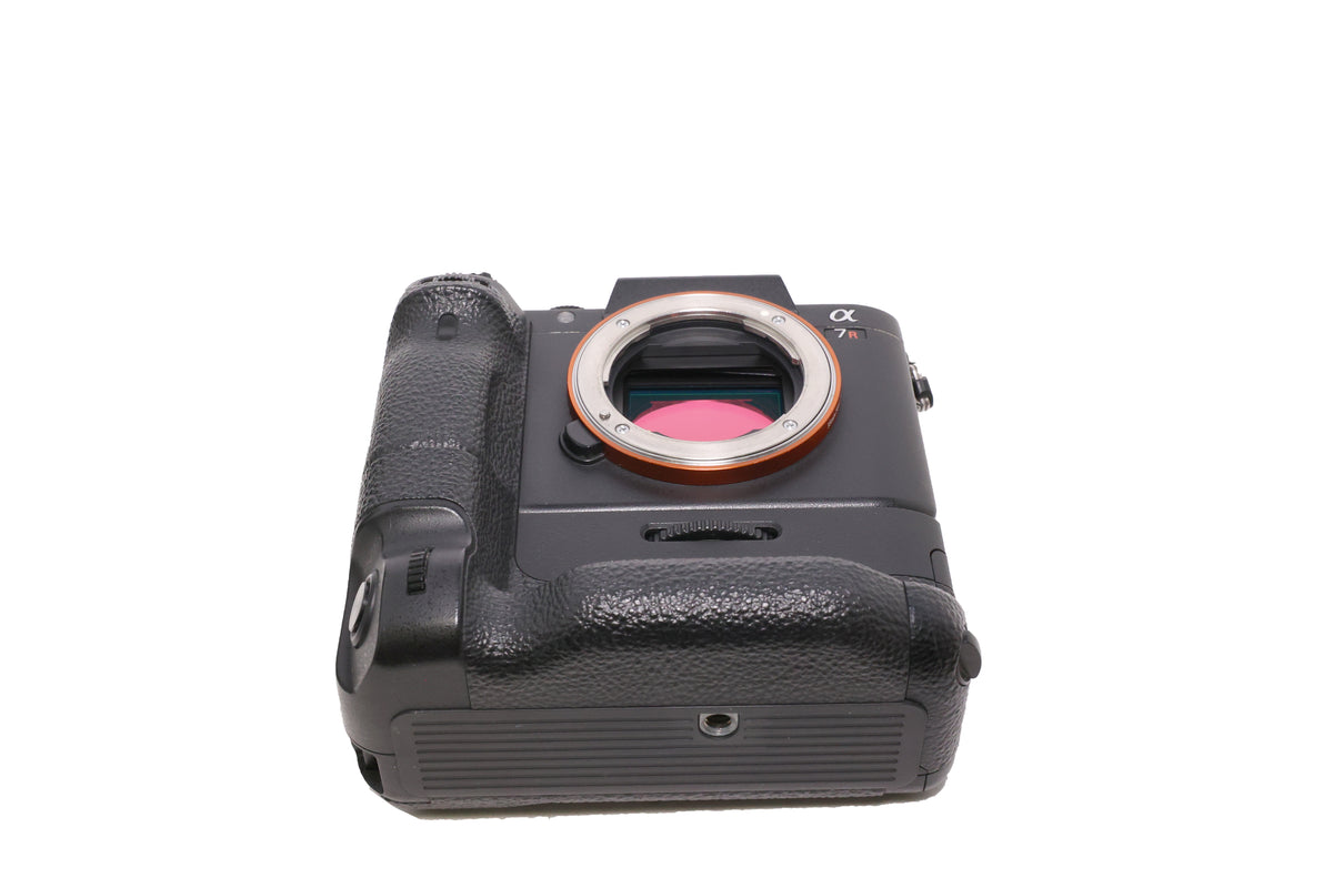 USED Sony a7R II Full Frame Mirrorless Camera w/ VG-C2EM Battery Grip